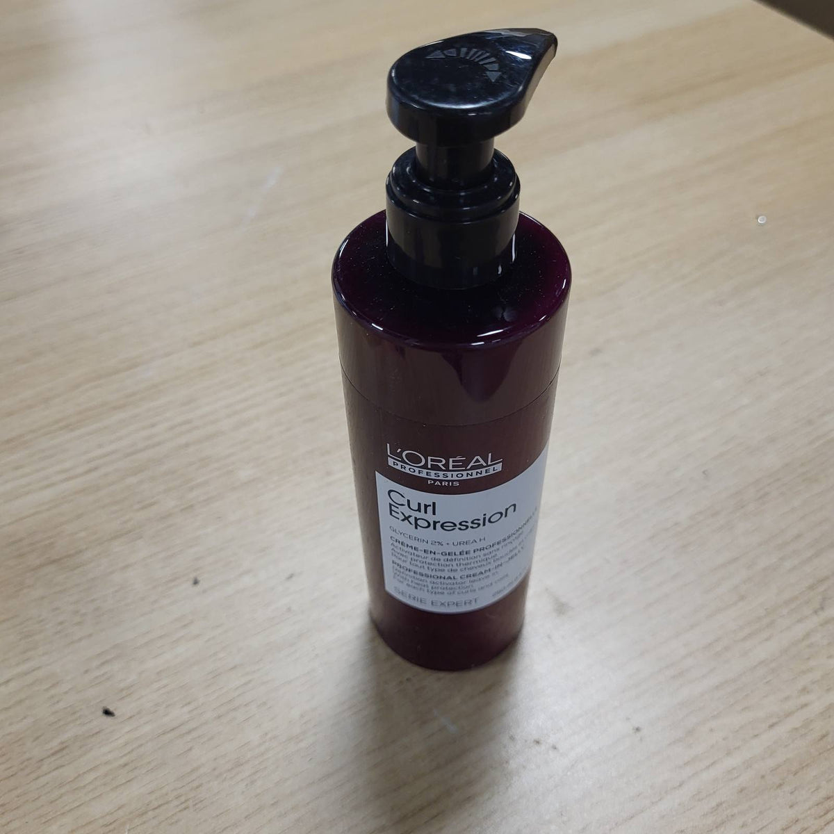 307612 - L'OREAL PROFESSIONNEL - Krem në xhel aktivizues për kaçurrela - 250 ml - Mbrojtës nga nxehtësia deri në 230°C