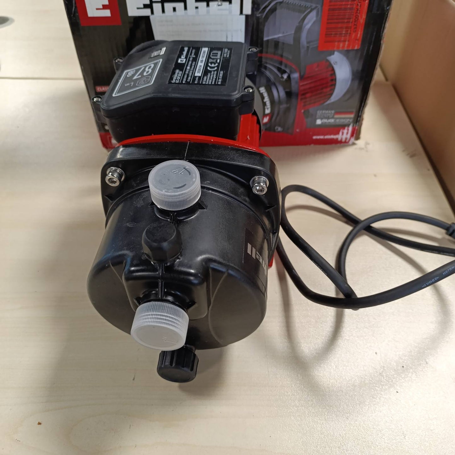 322249 - EINHELL Pompë kopshti GC-GP 6538, 650W, presion 3.6 bar, shpejtësi rrjedhjeje 3800 l/h, vidë mbushjeje dhe kulluese