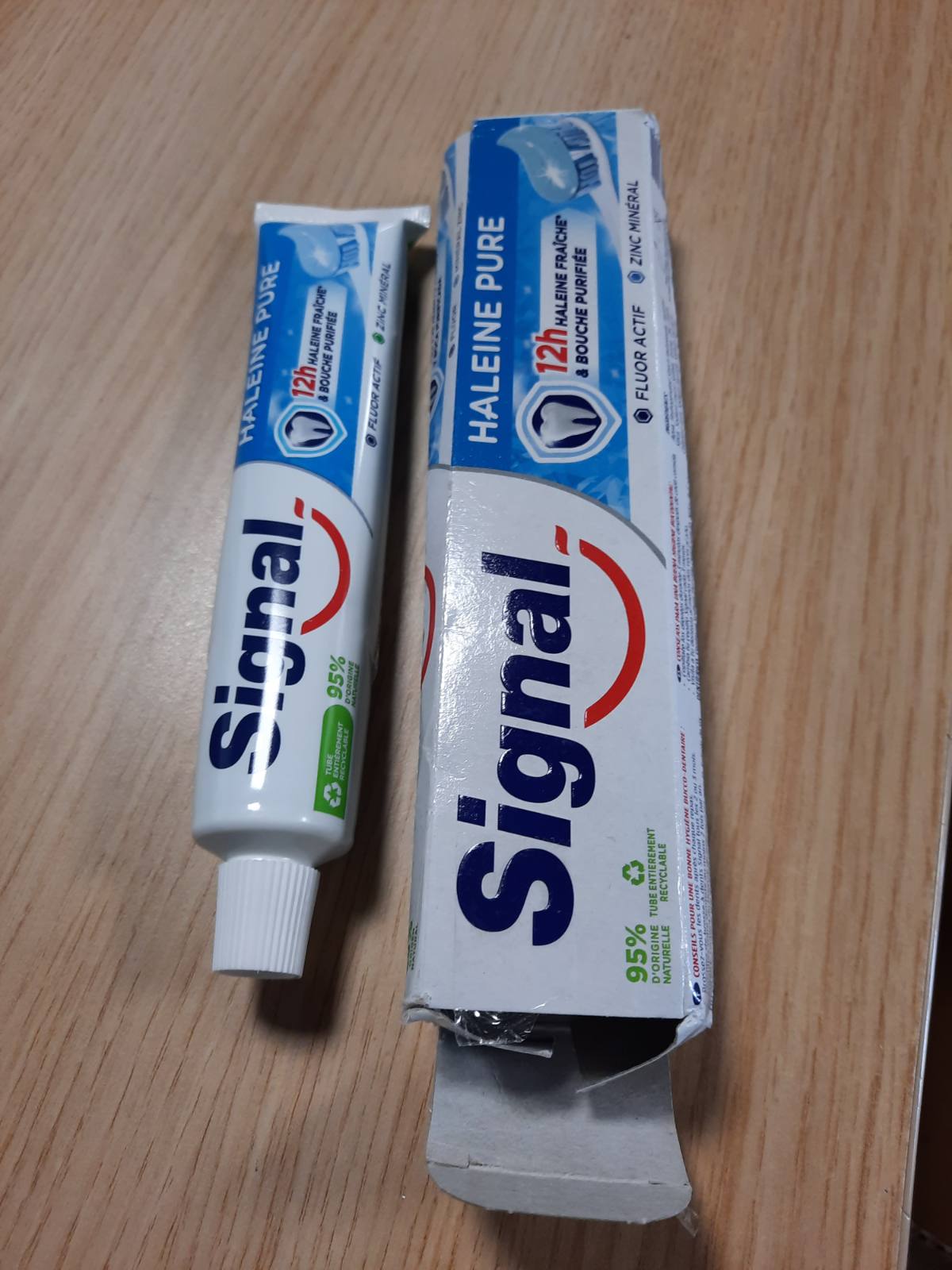 322165 - SIGNAL - Pastë dhëmbësh Pure Breath, 75ml, 12 orë freski, 95% përbërës natyral