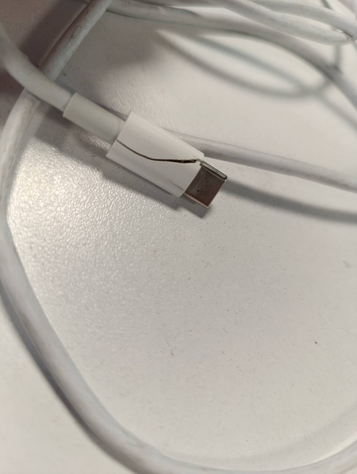 309855 - APPLE Kabllo karikimi 240W USB-C (2 m)