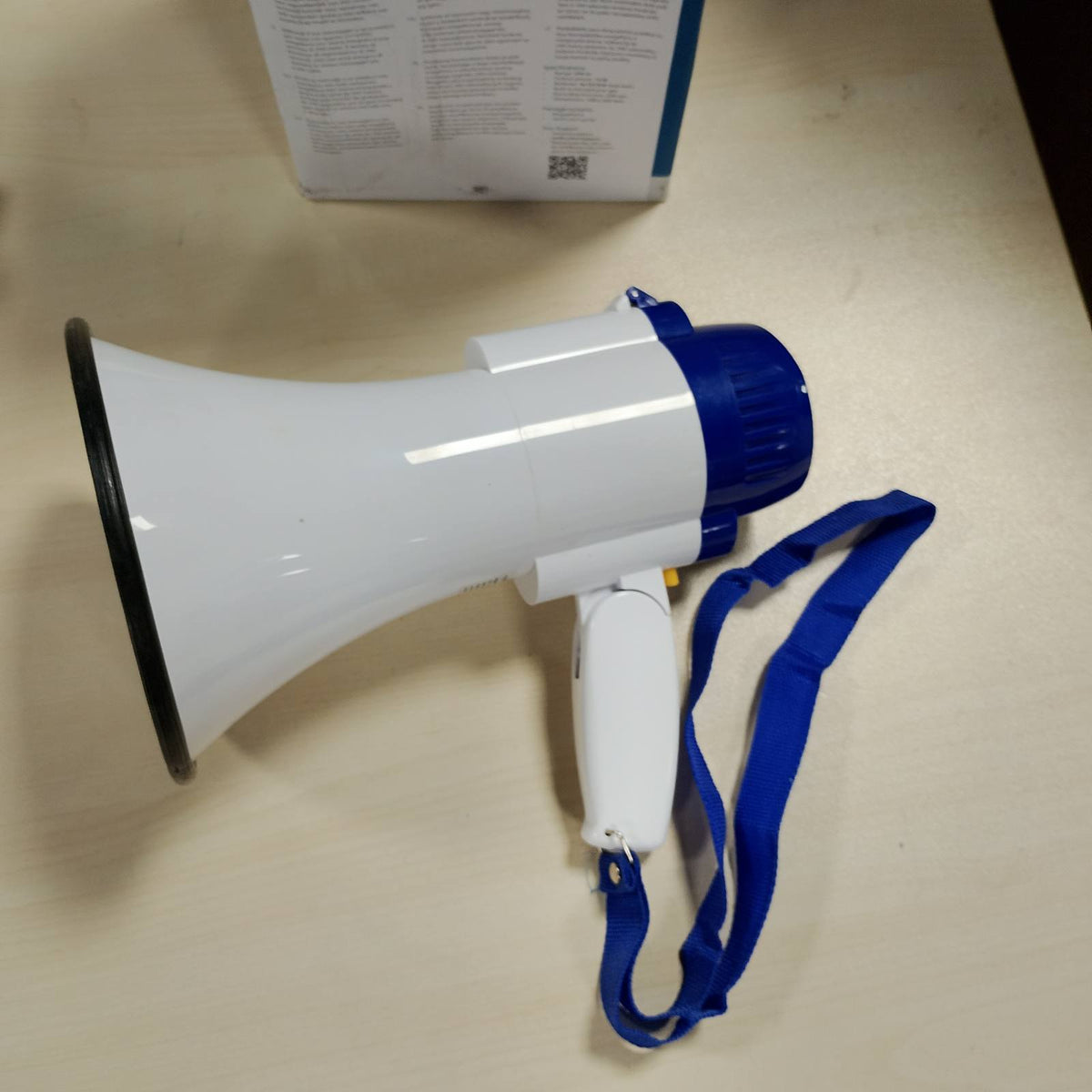305429 - NEDIS - Megafon me Sirenë Policie, Tifozë për Sportet, Megafon për Fëmijë - Blu dhe e Bardhë