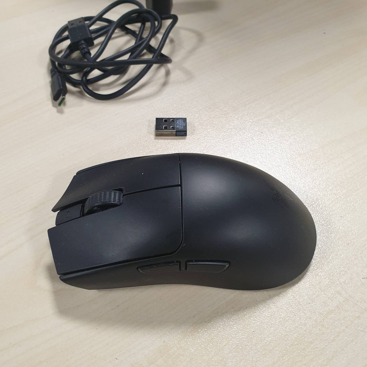 309557 - RAZER Viper V3 Pro SE - Maus pa tel për lojëra ultra i lehtë për eSports - 54g - Sensor Focus Pro 35,000 DPI - Pa tel me shpejtësi të lartë - Jetëgjatësi baterie 95 orë - Prekje e butë - PC/Mac | E zezë