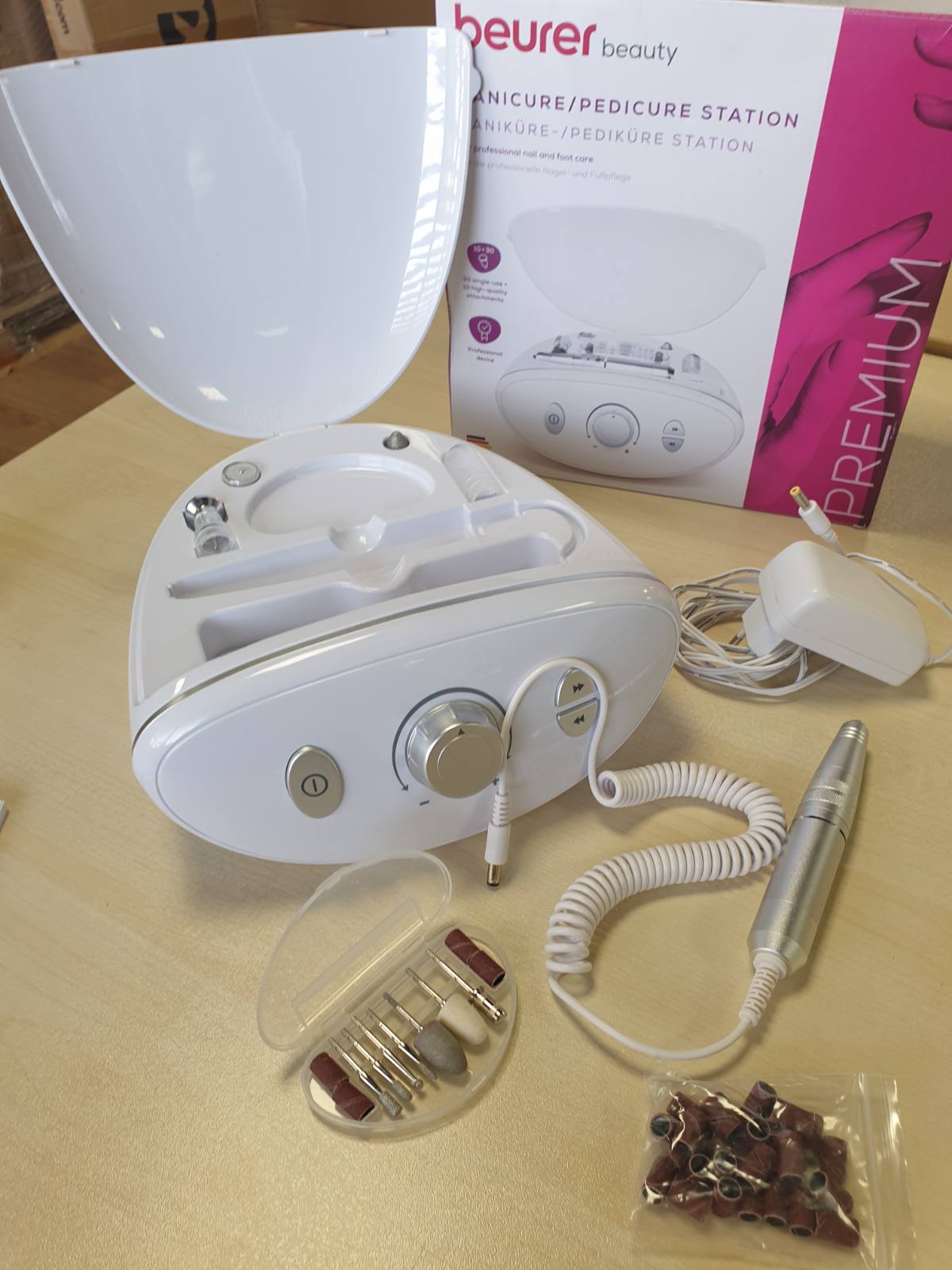 320879 - BEURER Stacion elektrik profesional për manikyr dhe pedikyr MP 100