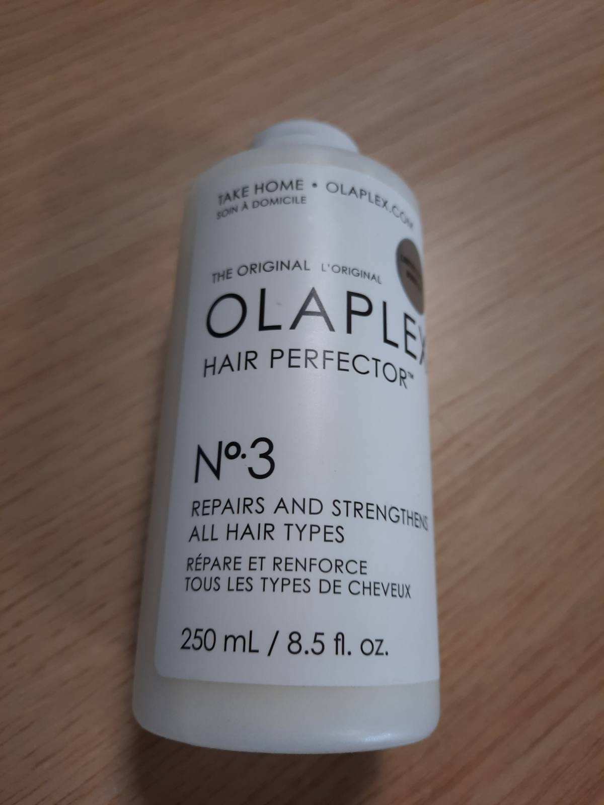 296654 - OLAPLEX N°.3PLUS Trajtim para shamposjes për riparimin e flokëve, 250 ml