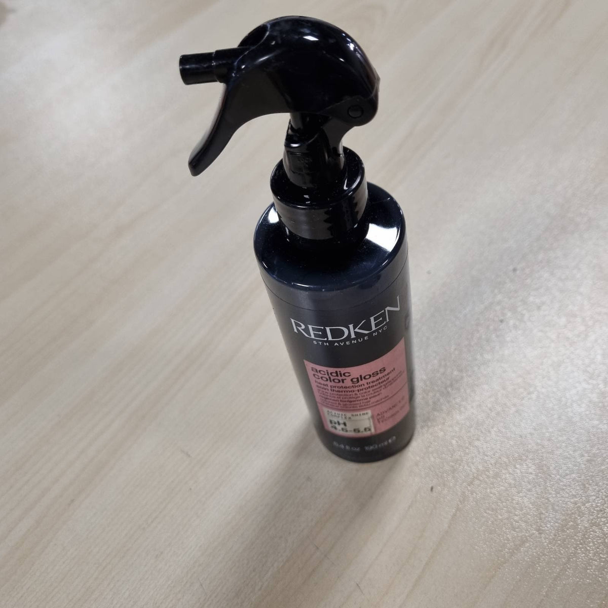 303123 - Redken Trajtim pa shpëlarje kundër nxehtësisë, Për flokë të lyer dhe të zbehtë, 190 ml