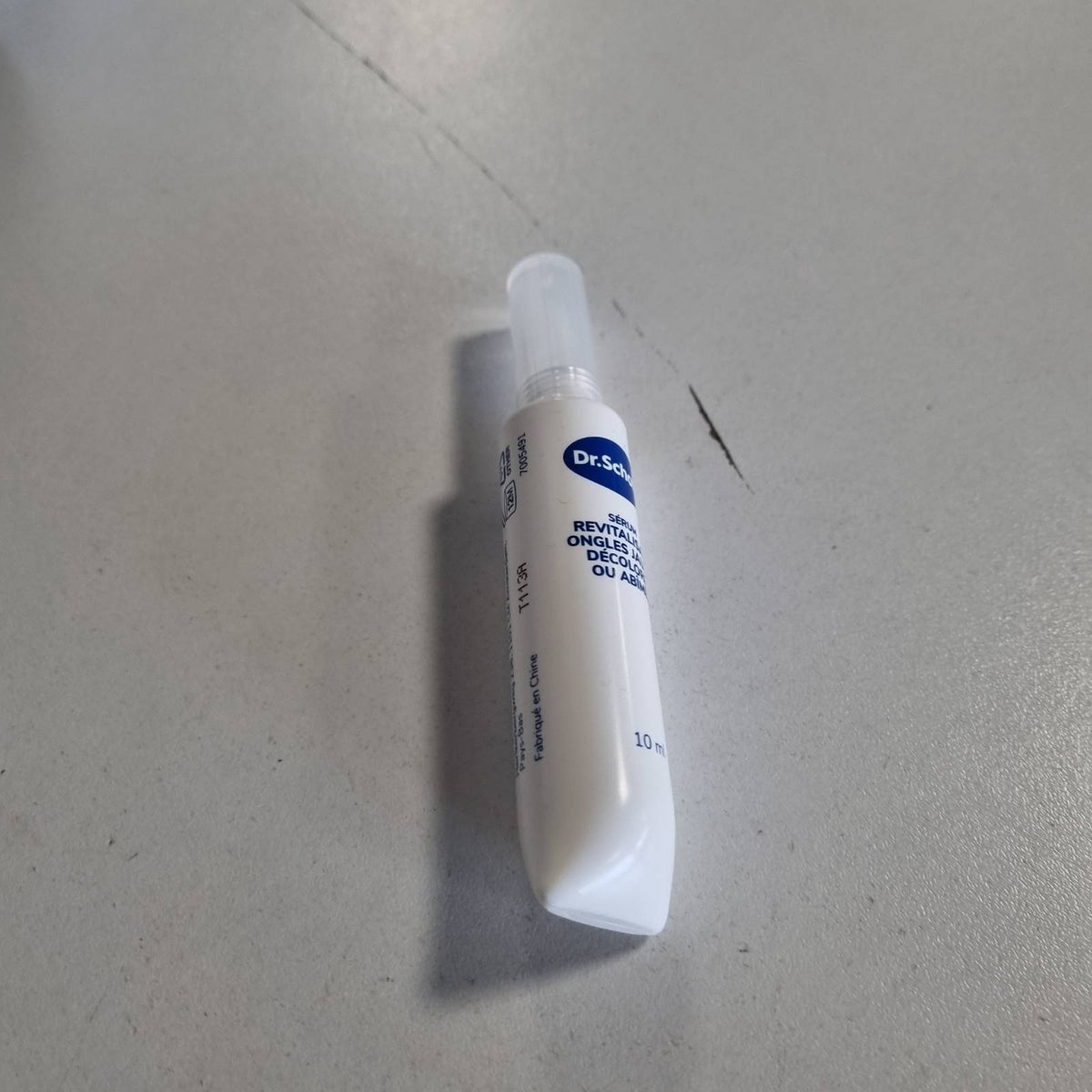 303771 - DR. SCHOLL Serum Rigjallërues për Thonjtë e Verdhë, 10ml, veprim i trefishtë: zbut, ndriçon, hidraton
