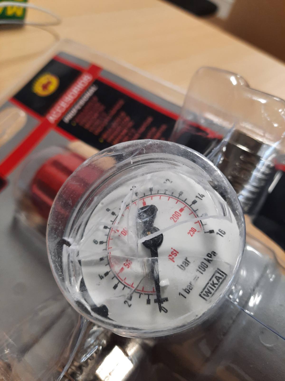 313004 - CEVIK CA-950/2 Rregullator presioni me matës, filtër, 2 pajisje me lidhje të shpejtë, 1/2"