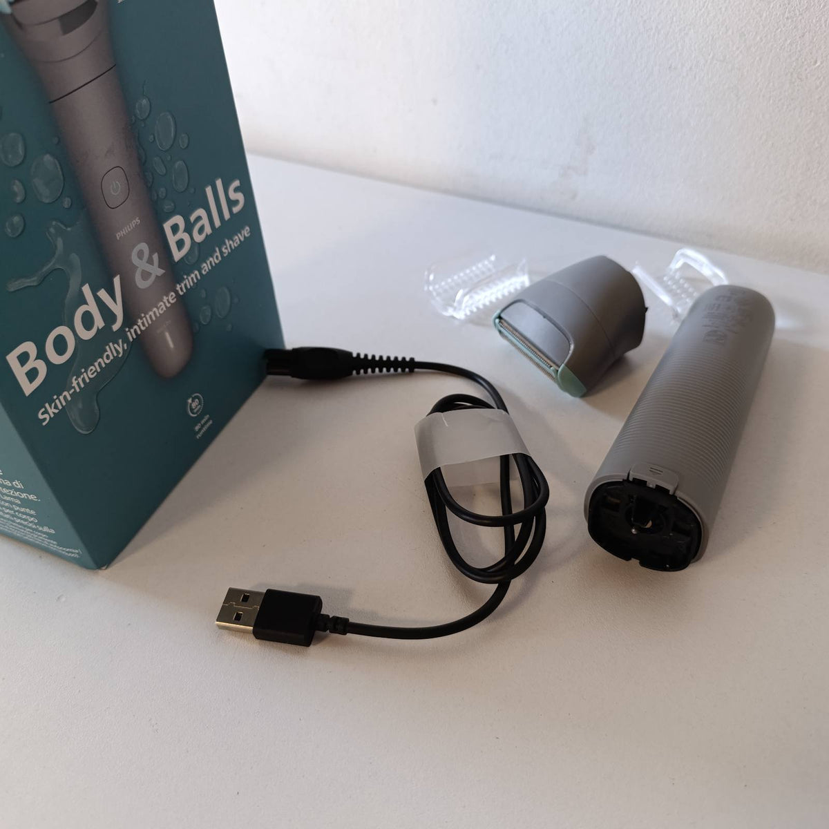 289625 - PHILIPS Bodygroom Seria 3000 | Makinë Prerëse me Mbrojtje të Trefishtë për Burra | Shkurtim dhe Rruajtje Intime | 100% Rezistente ndaj Ujit | 80 minuta Jetëgjatësi Baterie | Modeli BG3480/15