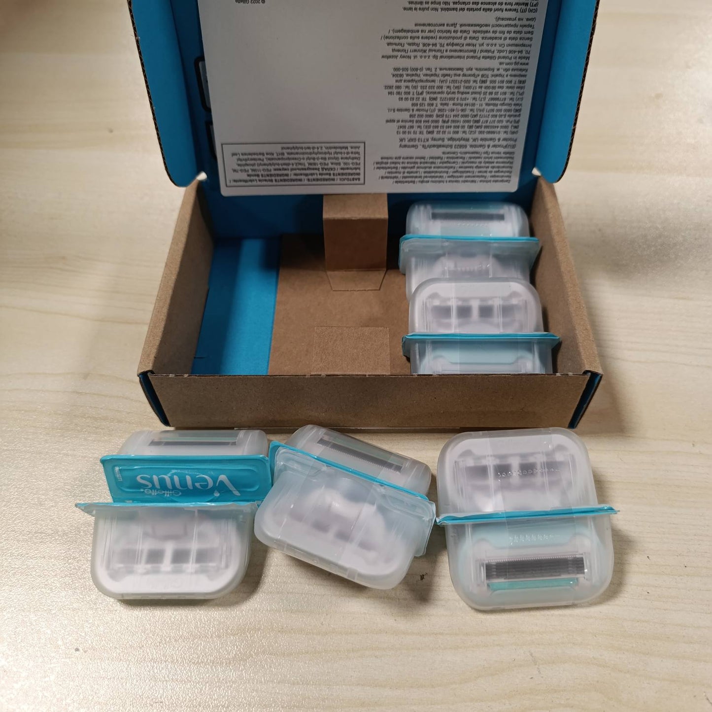 275221 - GILLETTE Brisqe rroje Venus Pro Smooth Sensitive për Gra, 10 Brisqe Zëvendësuese Origjinale