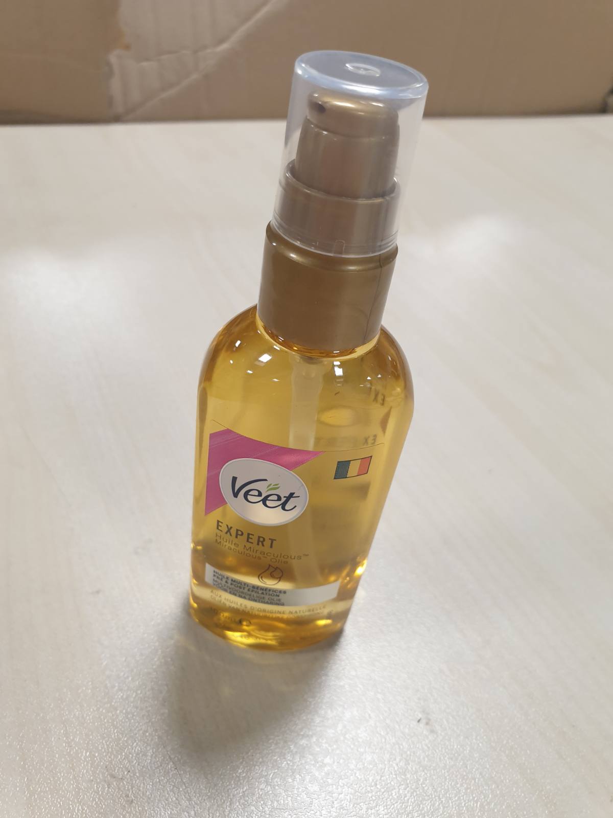 275834 - VEET - Krem hidratues me vaj mrekullibërës për pas heqjes së qimeve dhe para/pas rrojës - I bërë me vajra me origjinë natyrale