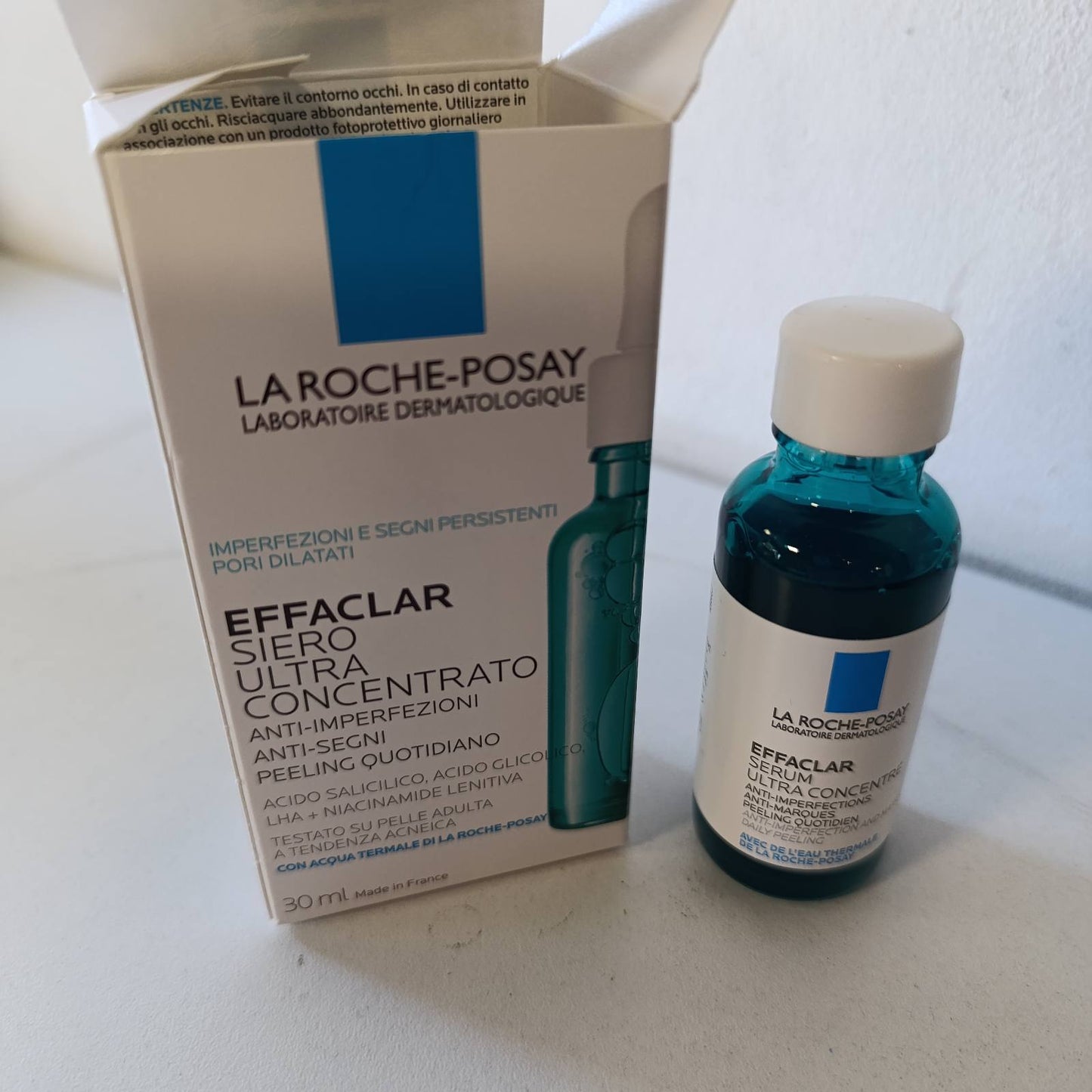 275217 - LA ROCHE-POSAY Serum Effaclar, 30 ml, për lëkurë të yndyrshme, me niacinamidë dhe acid salicilik, efekt eksfoliues
