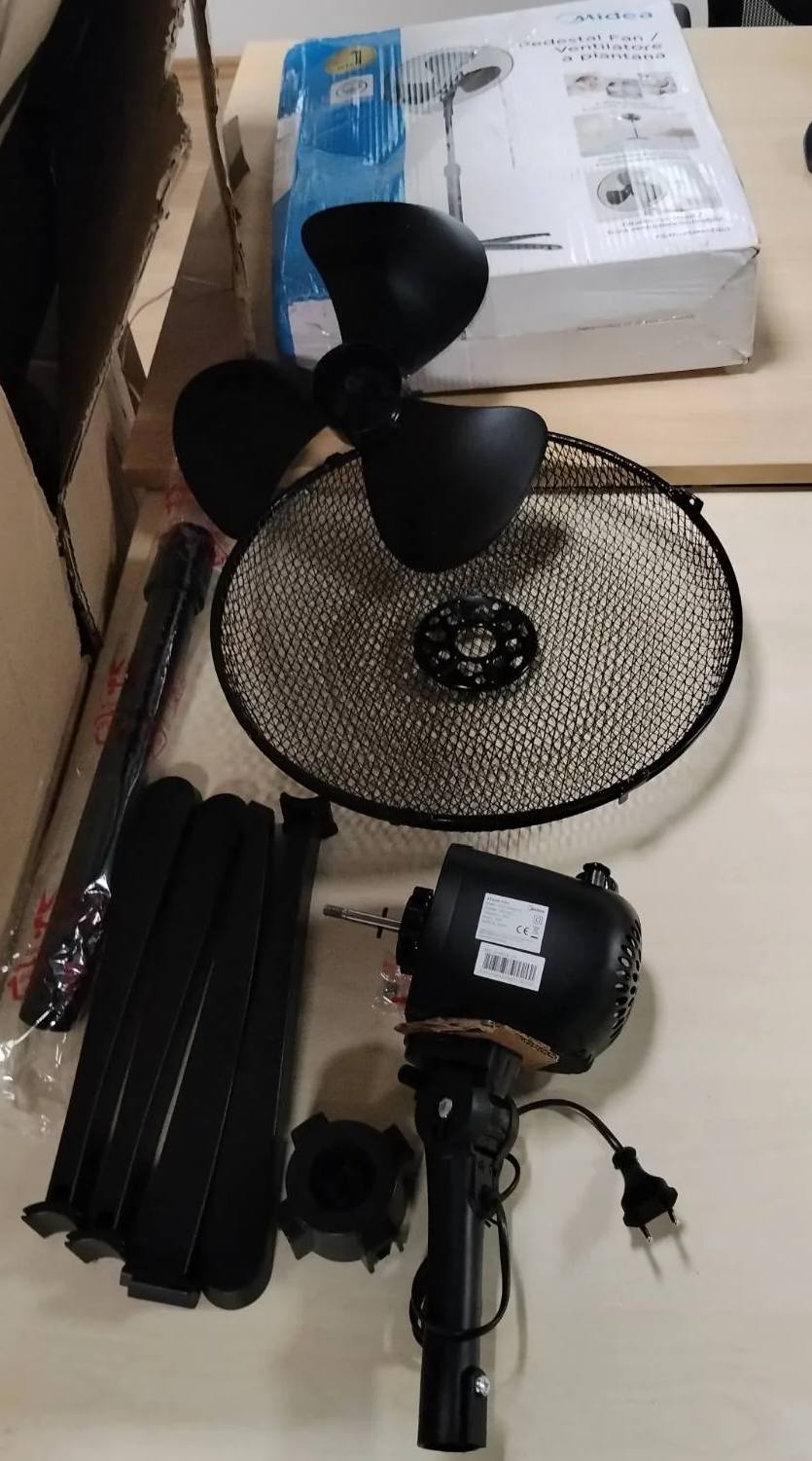 322424 - MIDEA FS40-25MSE (BL) Ventilator në këmbë, 40 cm, motor bakri, 3 shpejtësi, lëkundje 90°, lartësi e rregullueshme 96-125 cm, rrjedhje ajri 40 m³/min