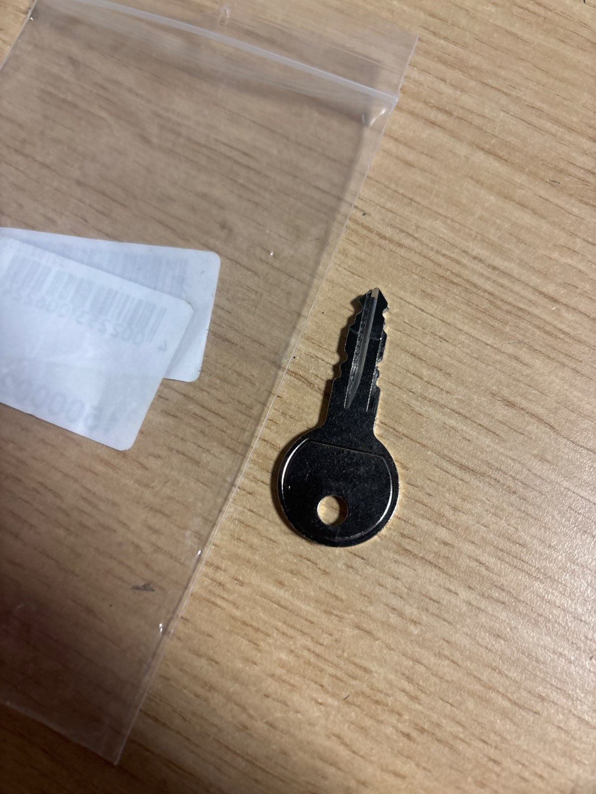 289342 - THULE Çelës zëvendësues N150, përmbajtja: 1 copë