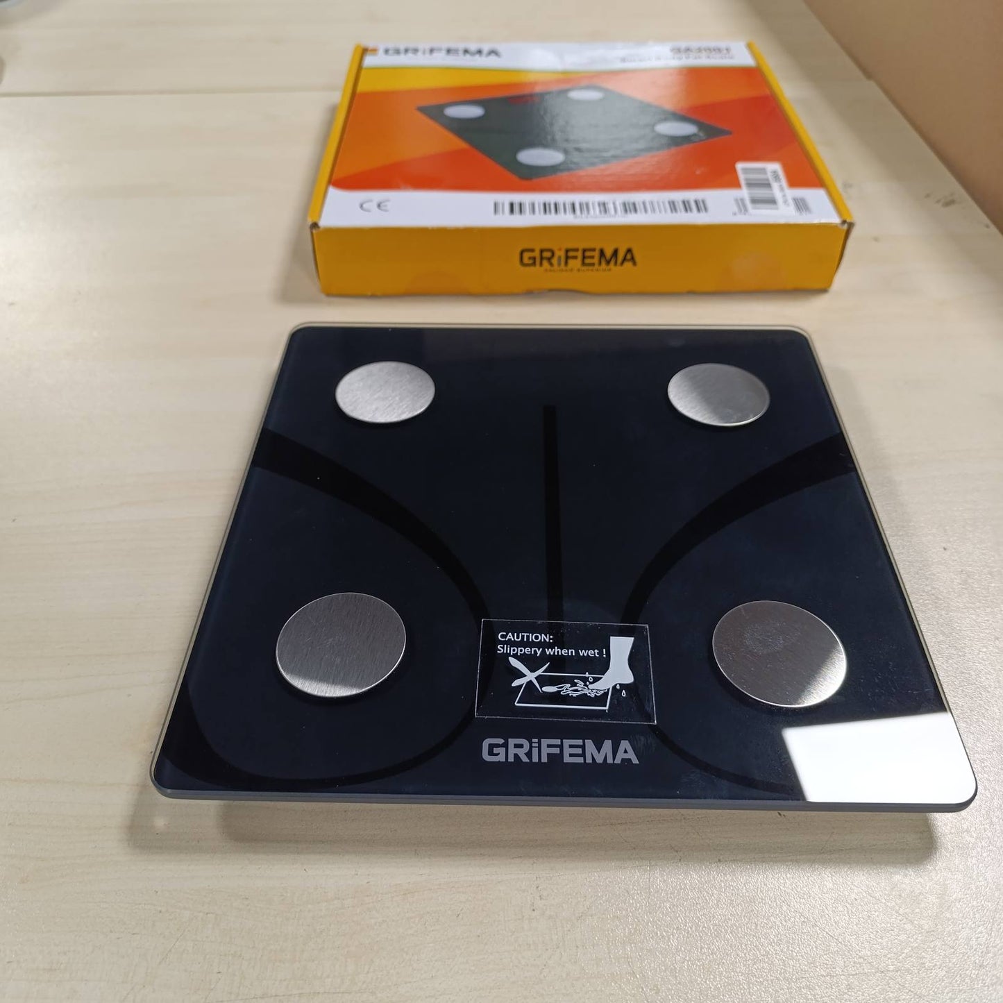 289060 - GRIFEMA Peshore Personale GA2001, Analizues i Përbërjes së Trupit me Bluetooth, për iOS dhe Android, e zezë