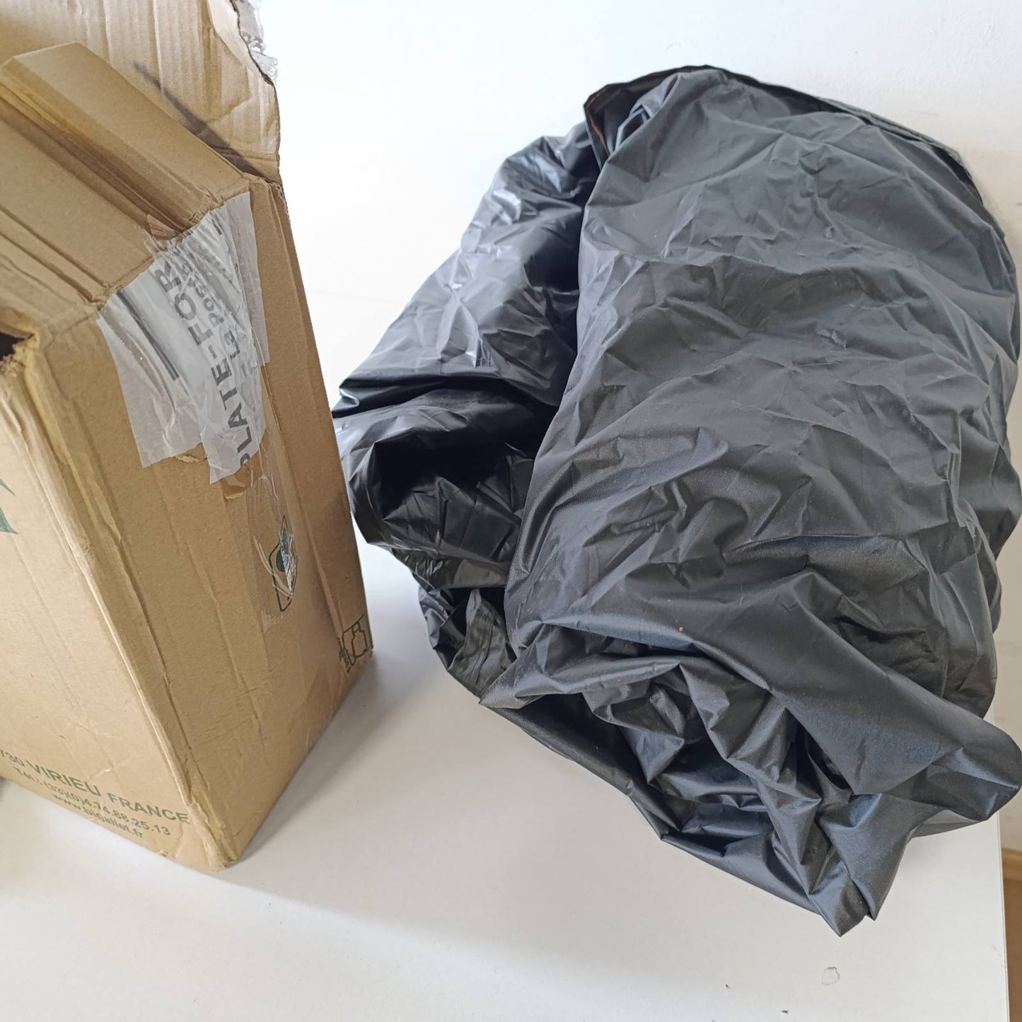 288834 - ENZENo Mbulesë për Mobilje Kopshti, Mbulesë Tavoline Kopshti e Papërshkueshme nga Uji, Pëlhurë Oxford 420D, 200x160x74cm.