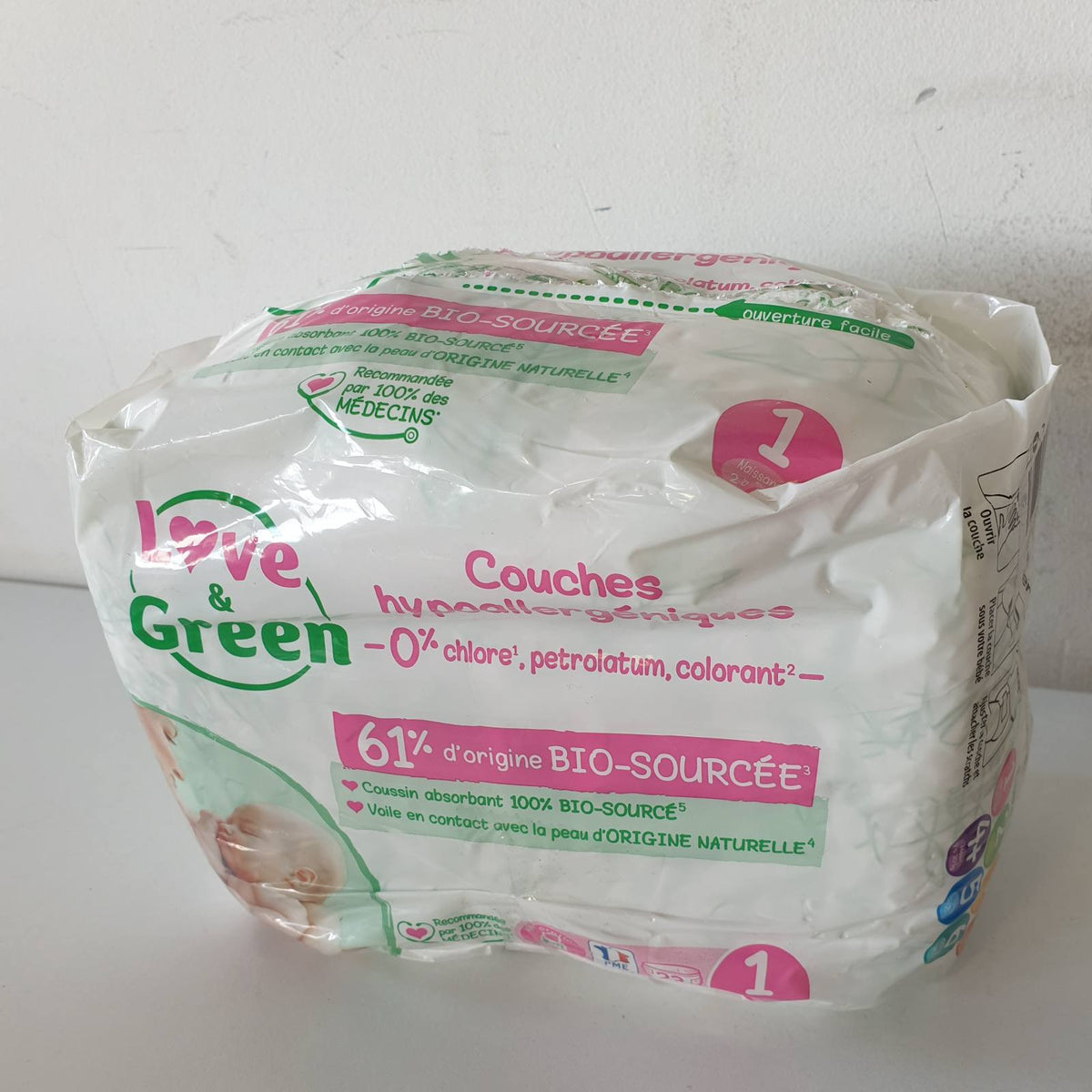 297706 - LOVE & GREEN Pelena të shëndetshme dhe ekologjike për foshnje - Madhësia 1 (2-5 kg) - 23 pelena - Thithëse, të papërshkueshme nga rrjedhjet