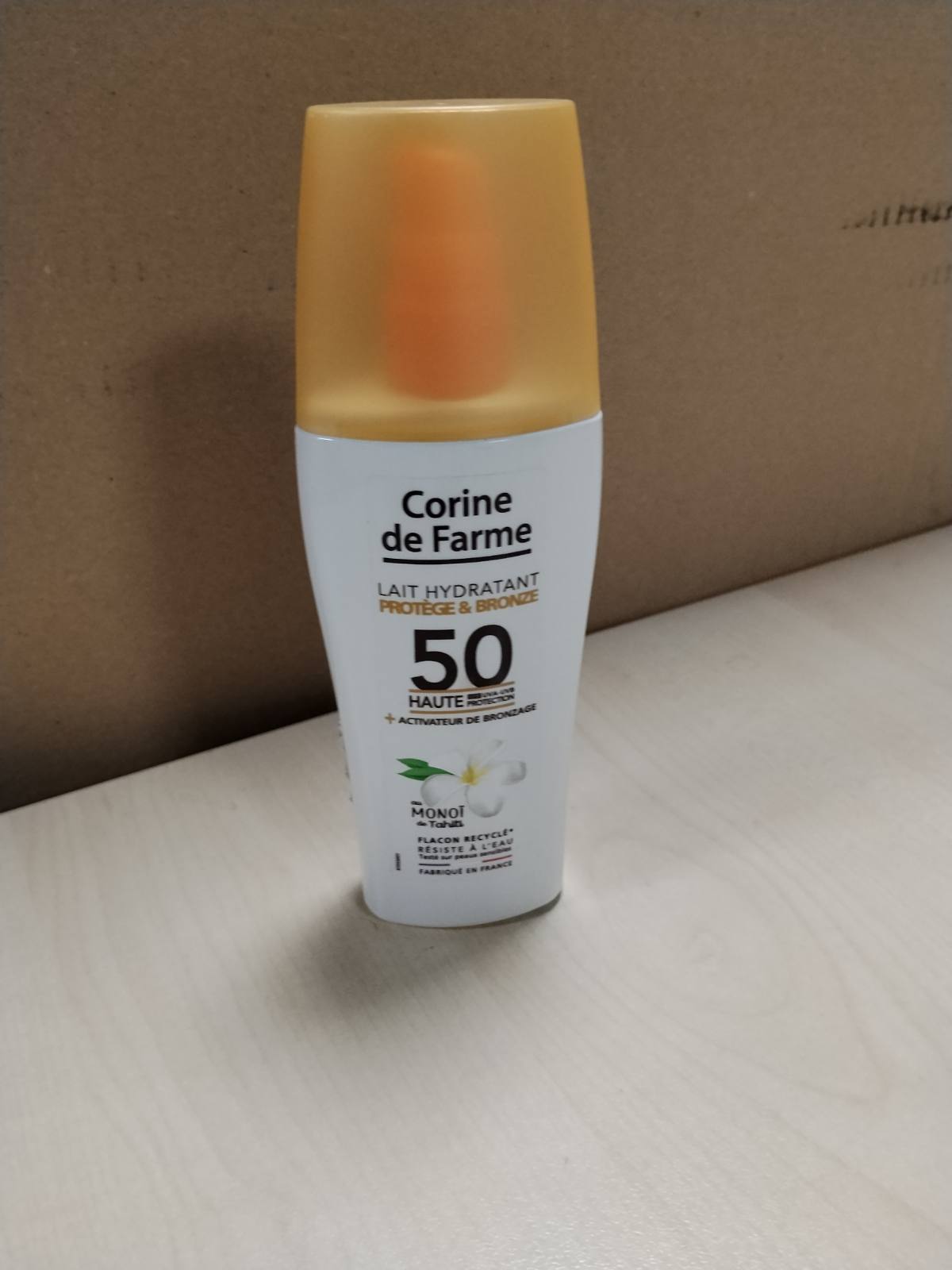 303580 - CORINE DE FARME LOCION HIDRATUES PËR MBROJTJEN NGA DIELLI SPF50 TAHITIAN MONOI 150ML