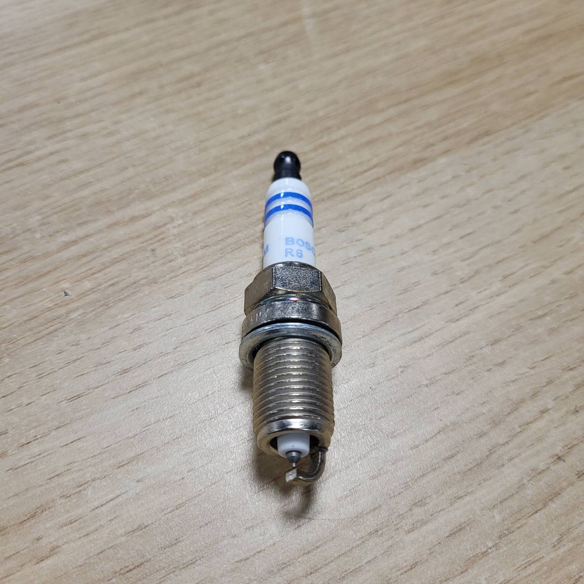 314864 - BOSCH Kandele me dy ndezje Iridium 0242236571, 1 x