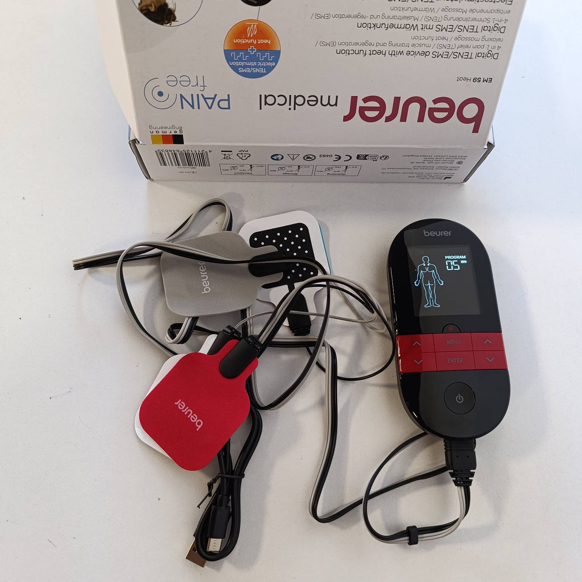 305780 - BEURER Pajisja dixhitale TENS/EMS EM 59 Heat, 4-në-1 për terapi dhimbjeje, stimulim muskujsh, masazh dhe terapi me nxehtësi, përfshin 4 elektroda dhe bateri