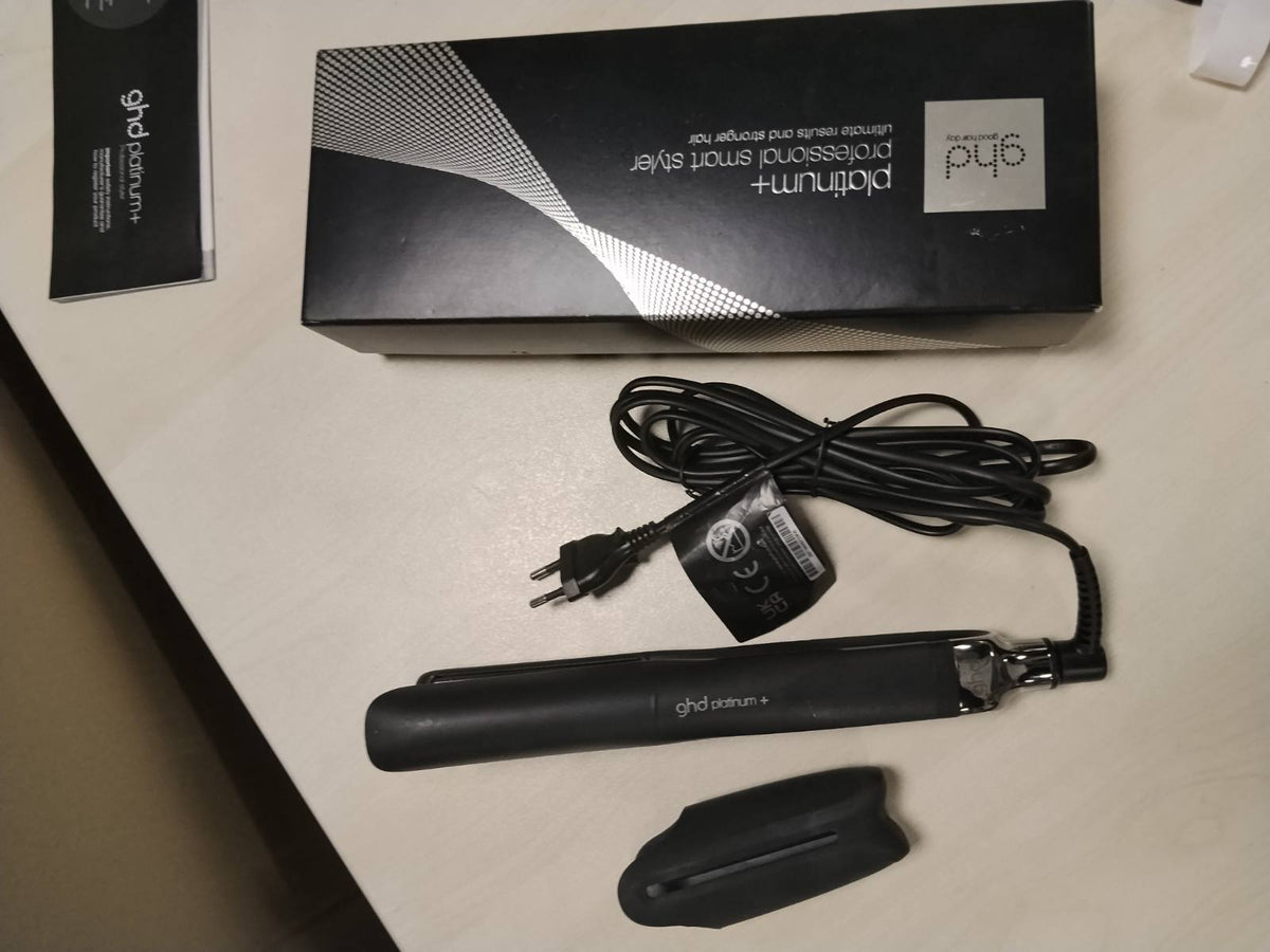 307116 - GHD PJASTËR FLOKËSH INTELIGJENTE PLATINUM+, 26 mm, e zezë