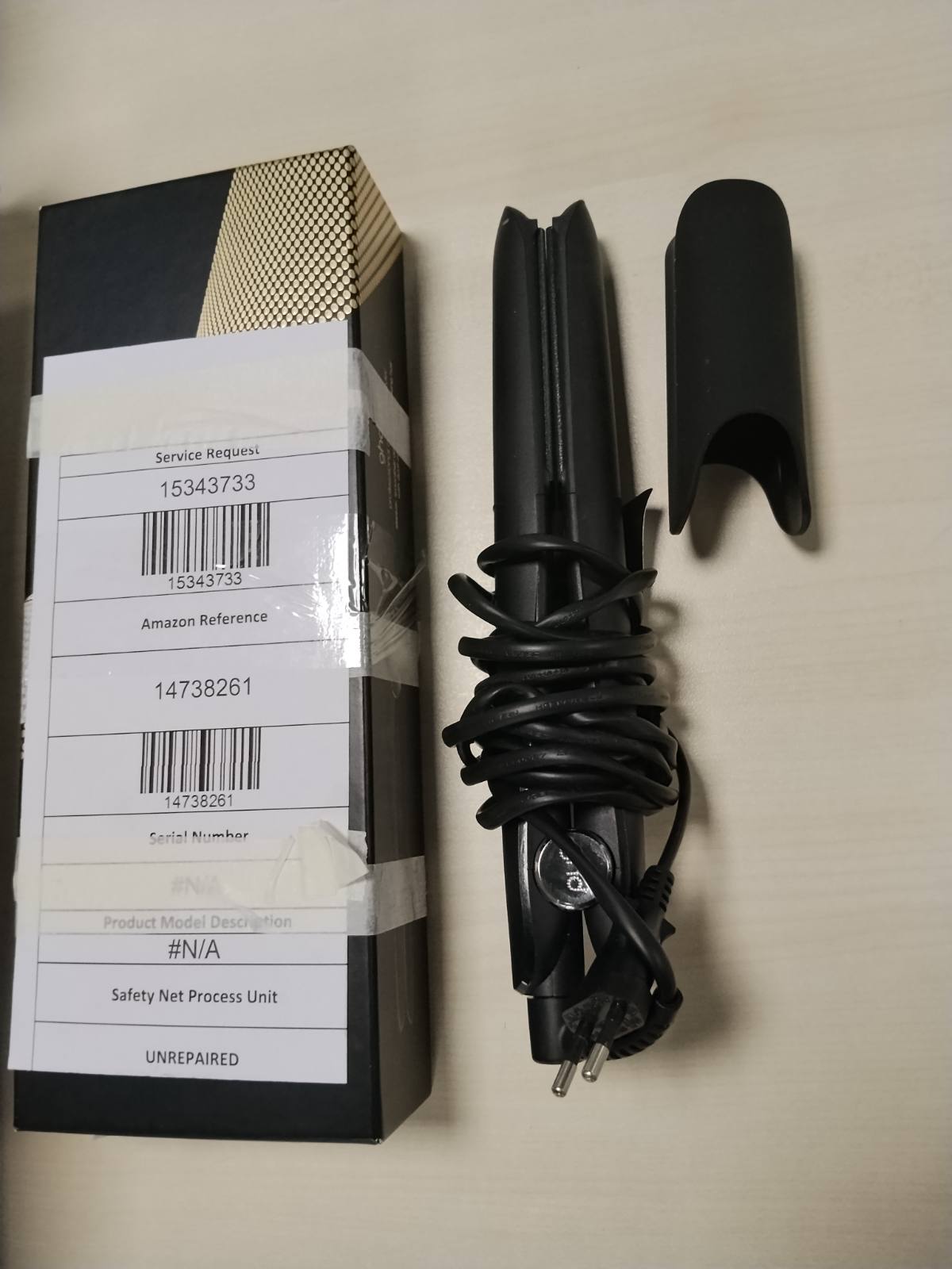 302705 - GHD GOLD, Drejtues Profesional Flokësh për Stilim të Lëmuar dhe të Valëzuar, i Zi, 220-240V, 50W, Material: Metal