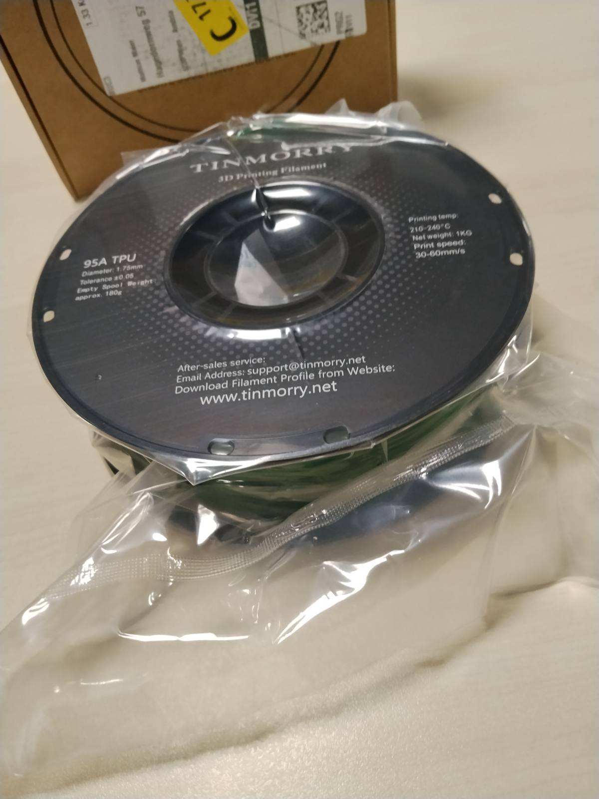 309032 - TINMORRY Filament TPU 1.75 mm, fleksibël për printer 3D TPU 95A, Bobinë 1 kg (2.2 lbs), Jeshile smeraldi transparente