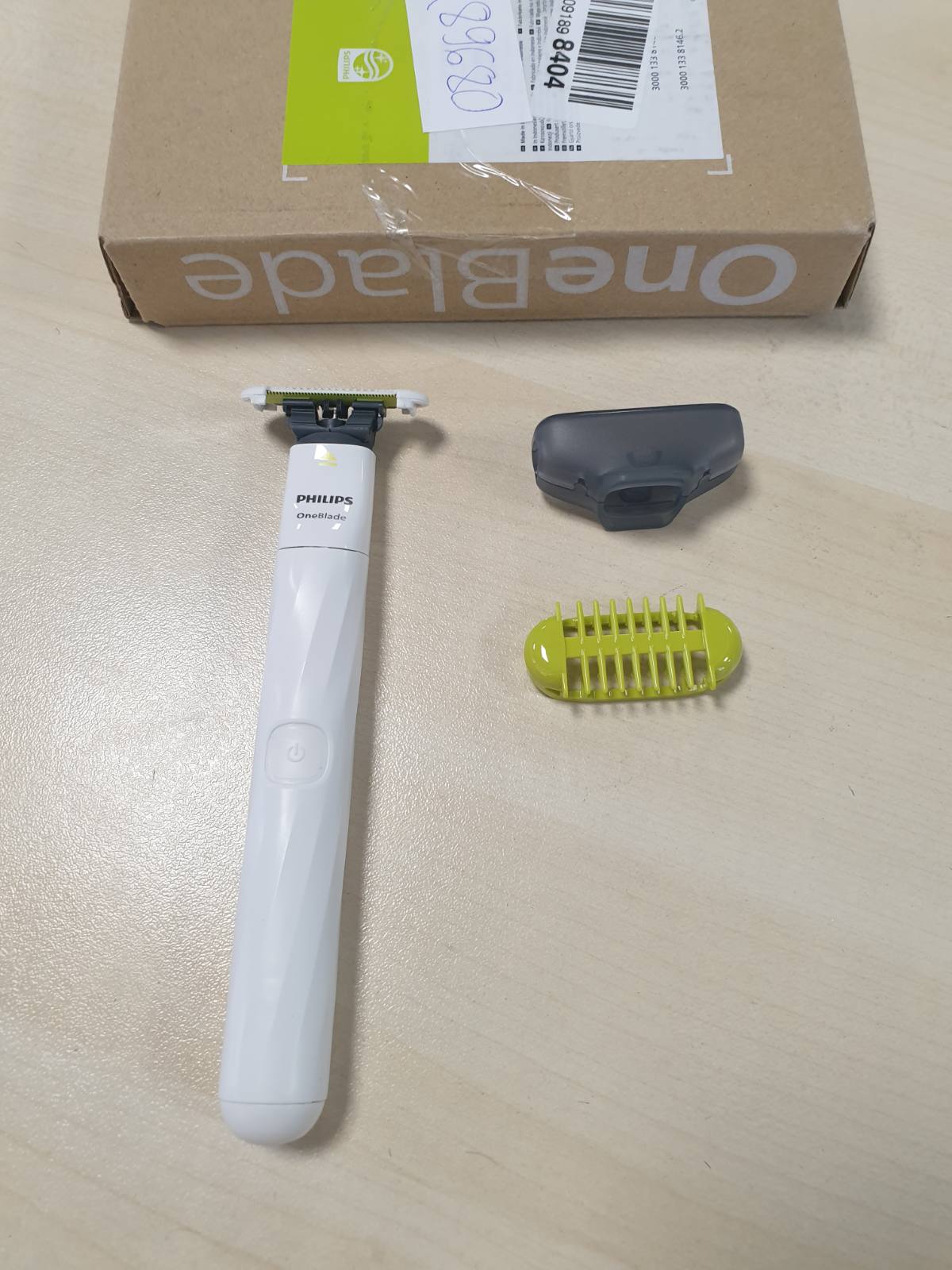289680 - PHILIPS OneBlade Intime, rruajtje intime, shkurtim dhe rruajtje me mbrojtje shtesë të lëkurës, model QP1924/30