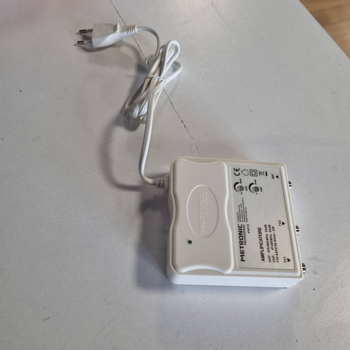 310022 - ALIRT Dalje TV 1IN2, HDMI, 2 Porta USB, 230.0 Volt, për Televizor, Marrës Wally