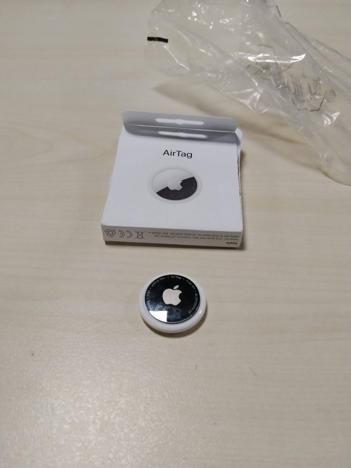 309939 - APPLE AirTag (gjenerata e 2-të): Gjurmues për varëse çelësash, portofolë; Vendndodhja me sinjal të dëgjueshëm; Konfigurim me një prekje me iPhone ose iPad