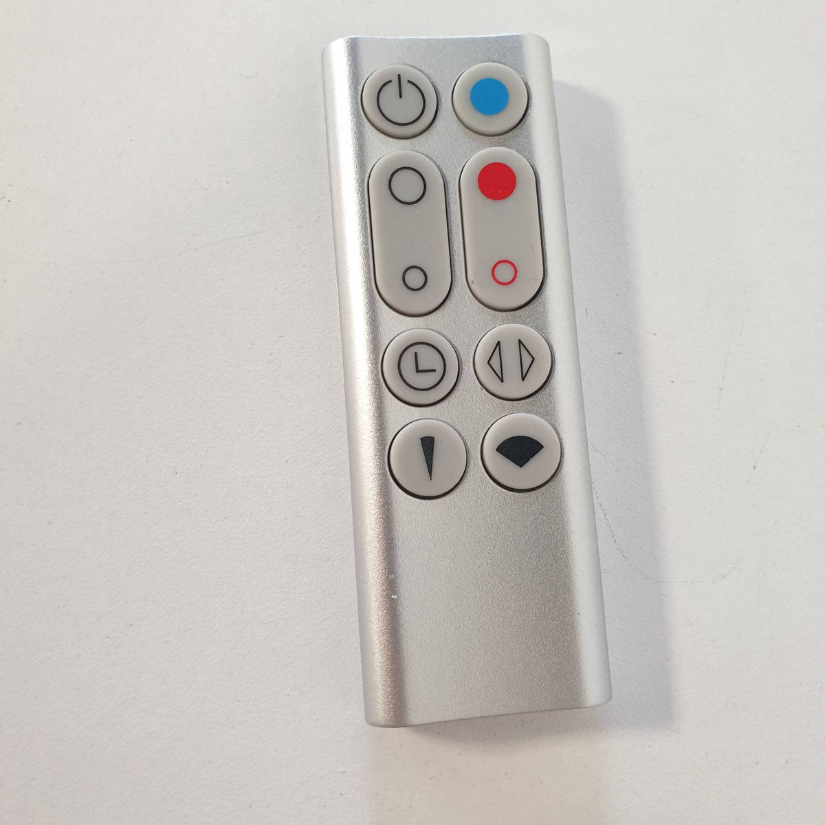 310275 - GOUYESHO TELEKOMANDË ZËVENDËSUSE E RE PËR NGROHËSIN PASTRUES DYSON PURE HOT+COOL HP00 HP01, NR. I PJESËS 967197-13 (ARGJEND) PA FUNKSION MAGNETIK, NUK KËRKOHET KONFIGURIM