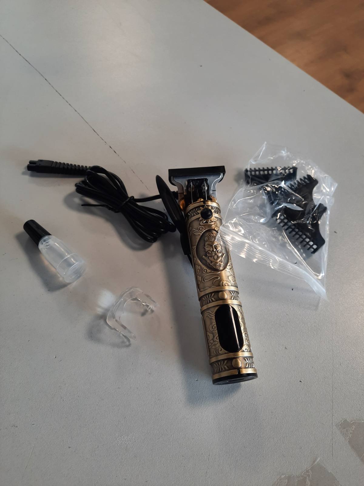 297075 - YILFO Makinë prerëse flokësh dhe prerëse mjekre profesionale për burra, 100-240V, ekran LED, prerëse flokësh me precizion pa tel