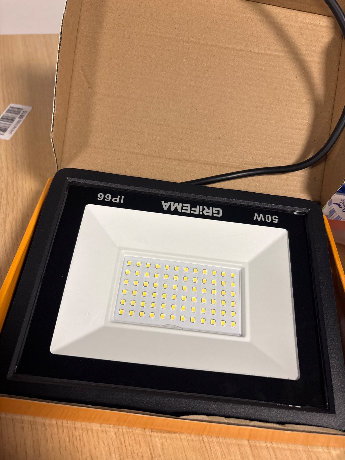 322626 - GRIFEMA Dritë LED 50W për Jashtë, 5500LM, 6500K e Bardhë e Ftohtë, IP66, e Zezë