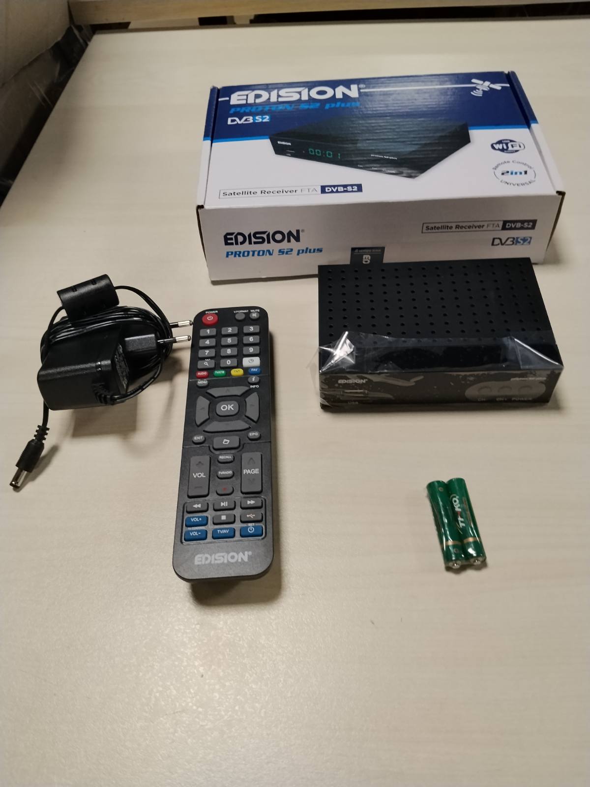 295771 - EDISION Marrës Satelitor Proton S2 Plus Full HD FTA, Telekomandë Comfort 2-në-1, i pajtueshëm me Unicable (DVB-S2, HDMI, SCART, S/PDIF, USB, LAN, Mbështetje USB WiFi)