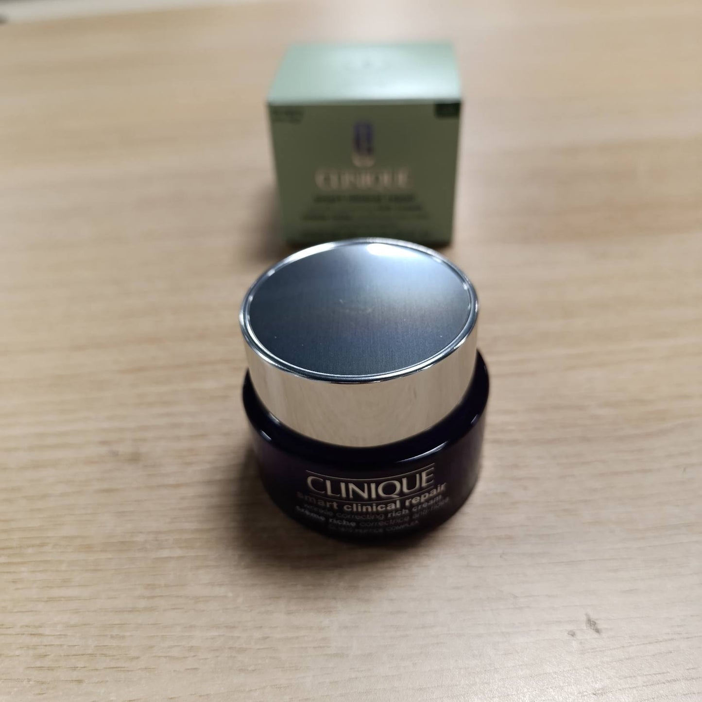 320989 - CLINIQUE Smart Clinical Repair™ Krem i Pasur për Korrigjimin e Rrudhave | Me peptide + acid hialuronik | 50 ml