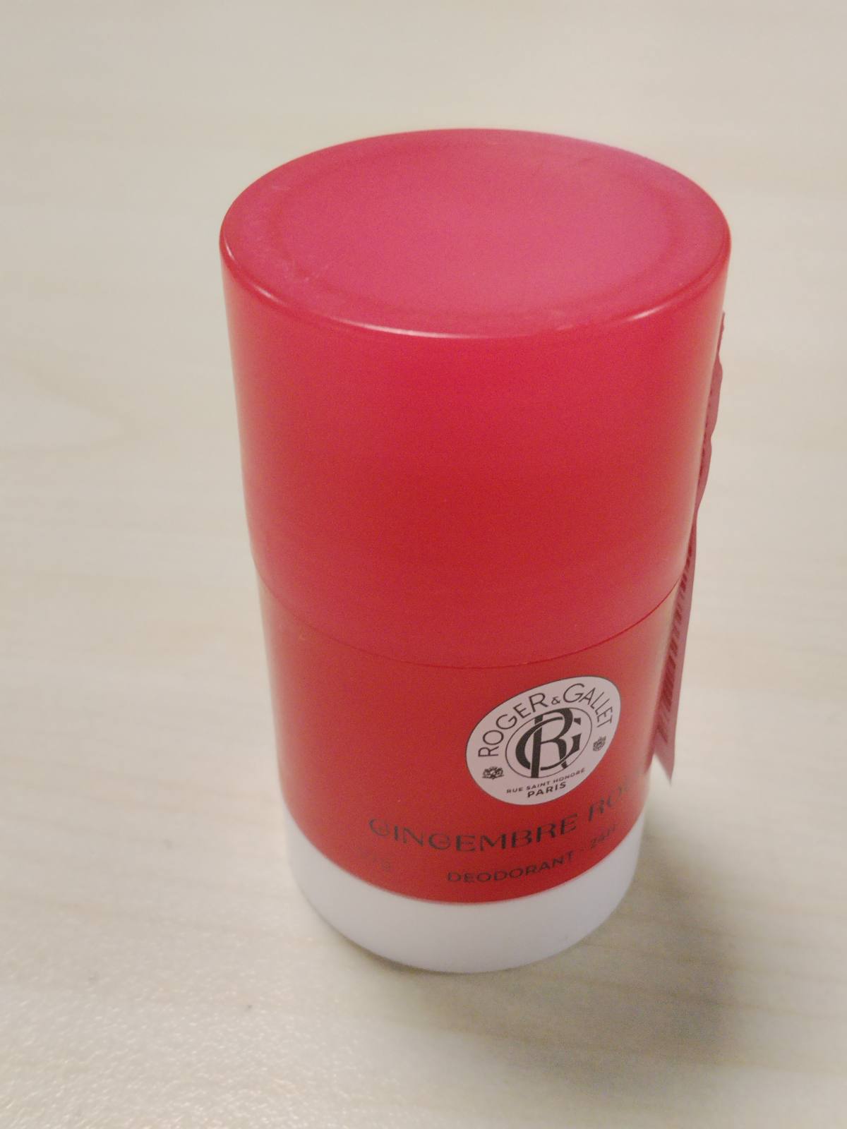 321679 - ROGER&GALLET - Deodorant në shkop me xhenxhefil të kuq, 50g - Mbrojtje 24 orë - 95% përbërës natyralë