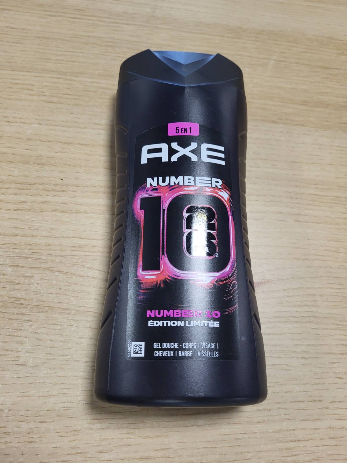 322085 - AXE Xhel Dushi për Meshkuj 5-në-1 Numër 10 FIFA™ Edition - Hidratues 24 orë - Aromë Grejpfruti dhe Uji, Mente - 400ml