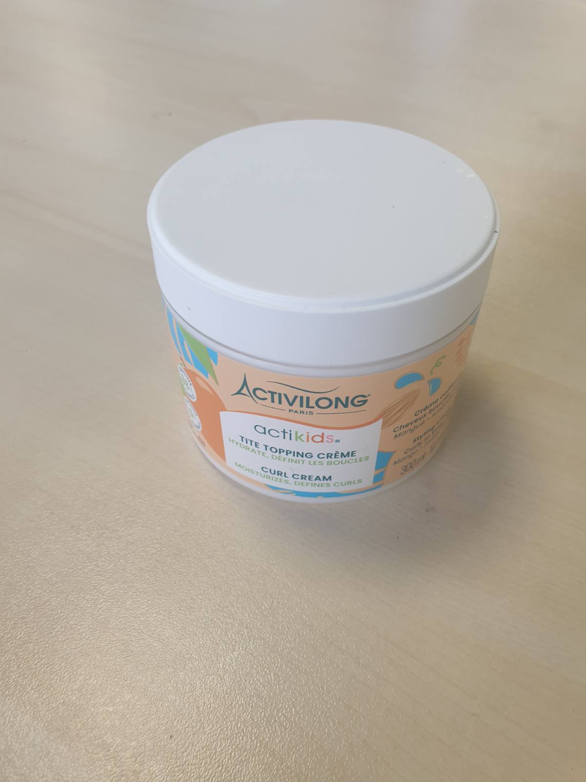 321814 - ACTIVILONG - Krem për Flokë Kaçurrela deri të Çrregullta Actikids - 300ml - 98% Përbërës Natyralë - Vegan - Aromë Hipoalergjike - Prodhuar në Francë