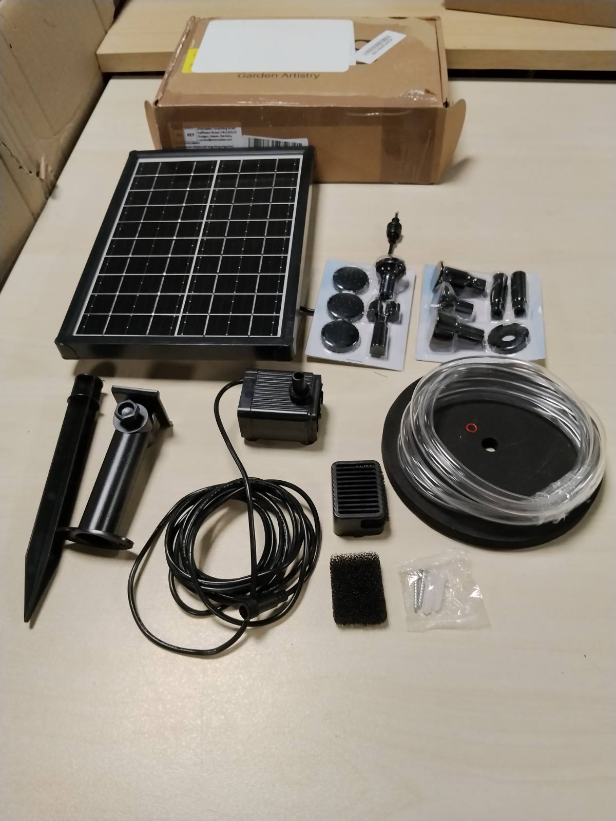 313119 - BILING Shatërvan diellor 7.5W për përdorim të jashtëm me bateri 3600mAh për pellgje deri në 600L