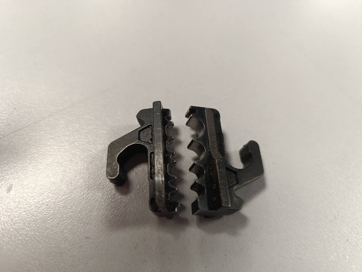 312873 - KNIPEX Matricë ngjitëse për lidhës kabllosh të paizoluar, 97 39 13