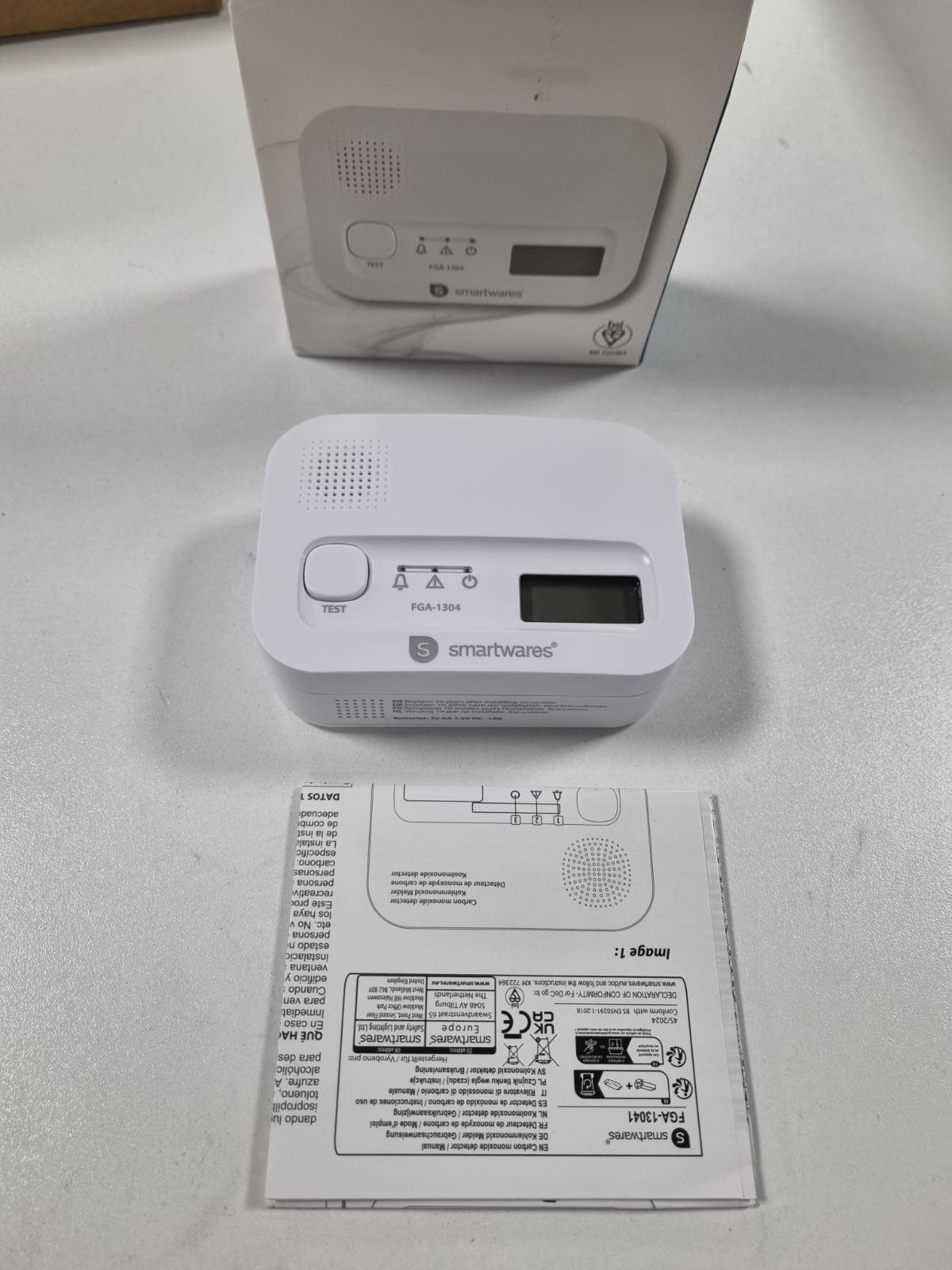 313441 - SMARTWARES DETEKTOR I MONOKSIDIT TË KARBONIT, SENSOR 10-VJEÇAR, VLERËSIM FITUES TESTI 1.5, ME EKRAN DHE BUTON TESTIMI - FGA-13041