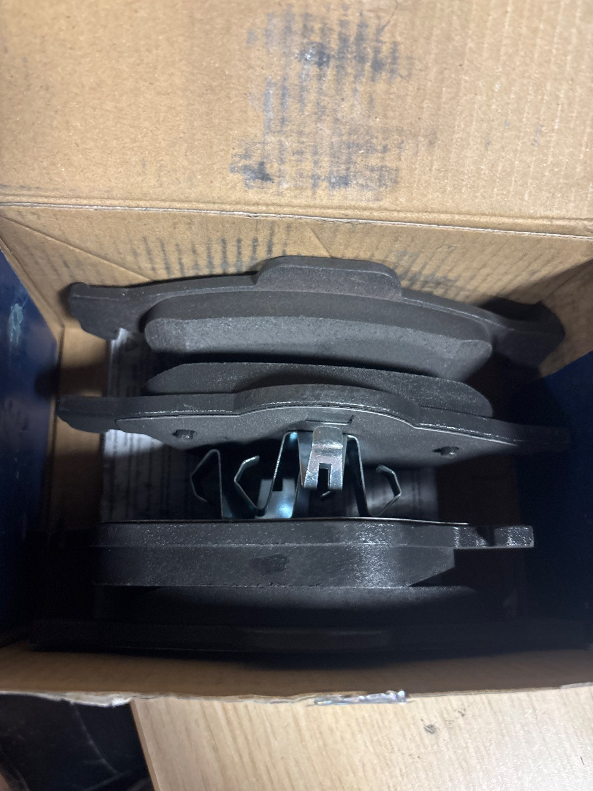 313414 - BOSCH Set pllakash frenash 986494439 - (4 copë)