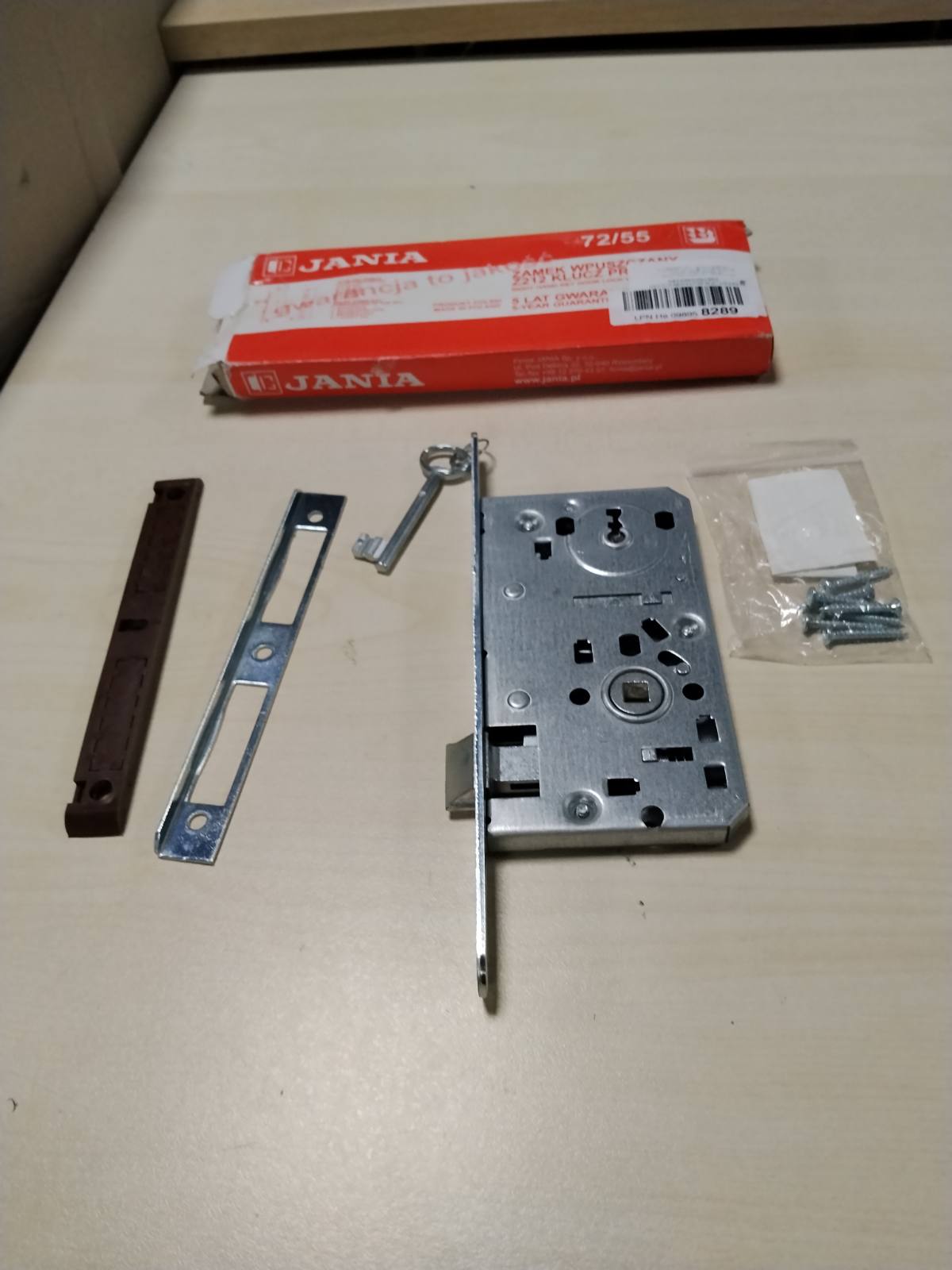 314756 - KOTARBAU® Kyç me bravë, kyçje me levë të djathtë DIN, 72/55 mm, çelik, rezistente ndaj ndryshkut