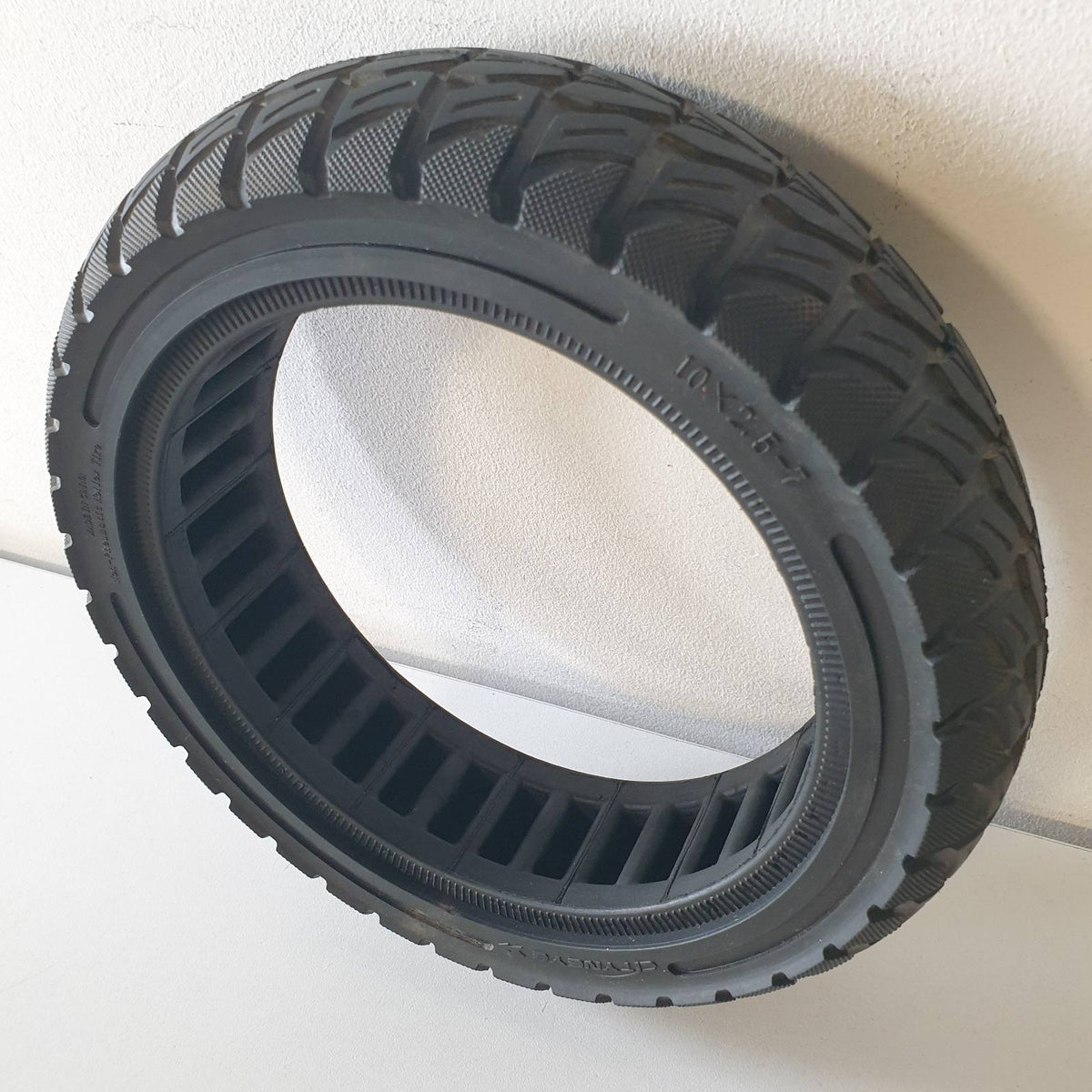 314268 - VOLOHAS Gomë e ngurtë 10x2.5-7 për skuterin elektrik Xiaomi 4 Pro/4Pro Plus/4Pro Max, Anti-rrëshqitëse