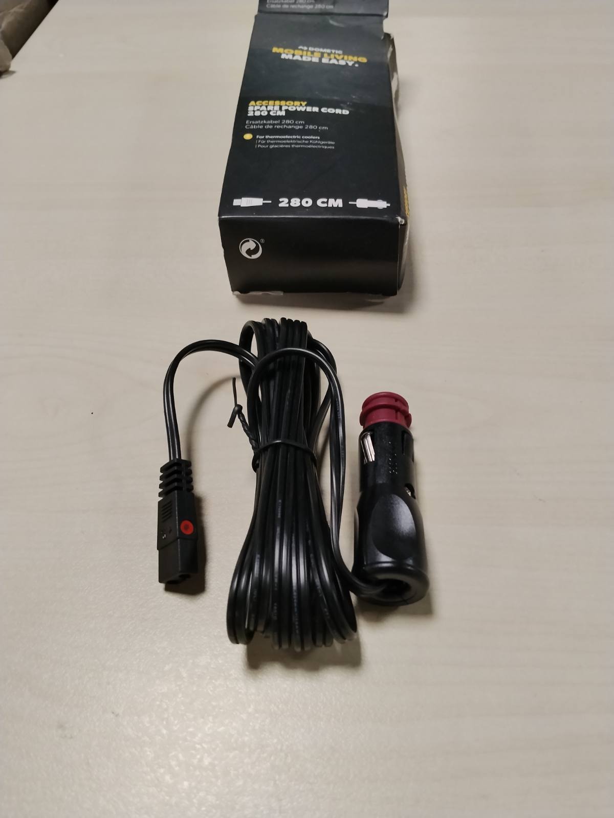 313767 - DOMETIC MOBICOOL Kabllo zëvendësues për kutitë ftohëse termoelektrike 12V, nuk është i përputhshëm me kutitë ftohëse/frigoriferët me kompresor