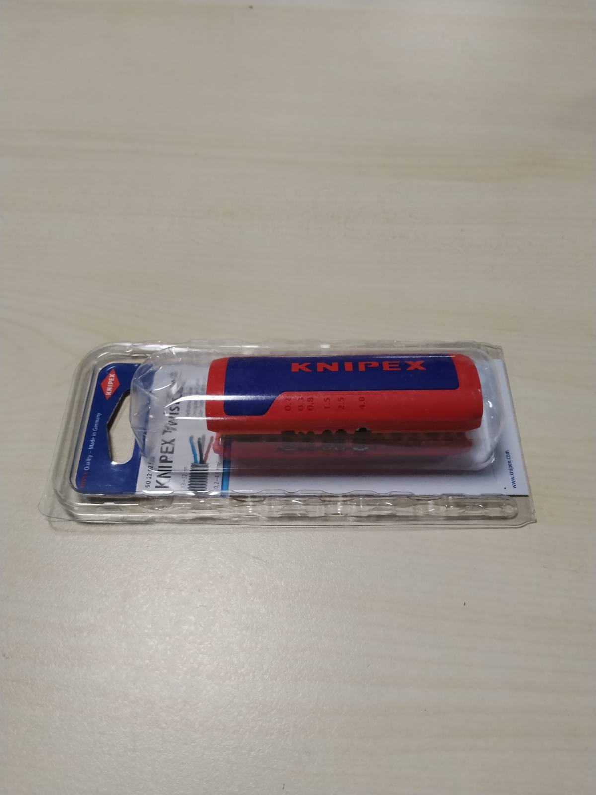 313455 - KNIPEX Prerës tubash të valëzuar TwistCut, 100 mm, 90 22 02 SB