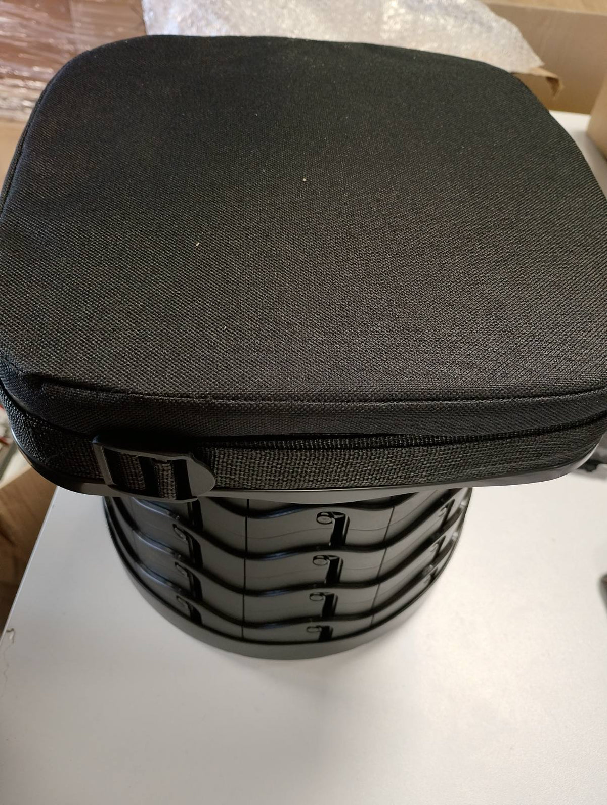313465 - CLEVERSTOOL Karrige e palosshme teleskopike komode me jastëk, kapacitet 220 kg, për kamping, peshkim, festivale dhe udhëtime