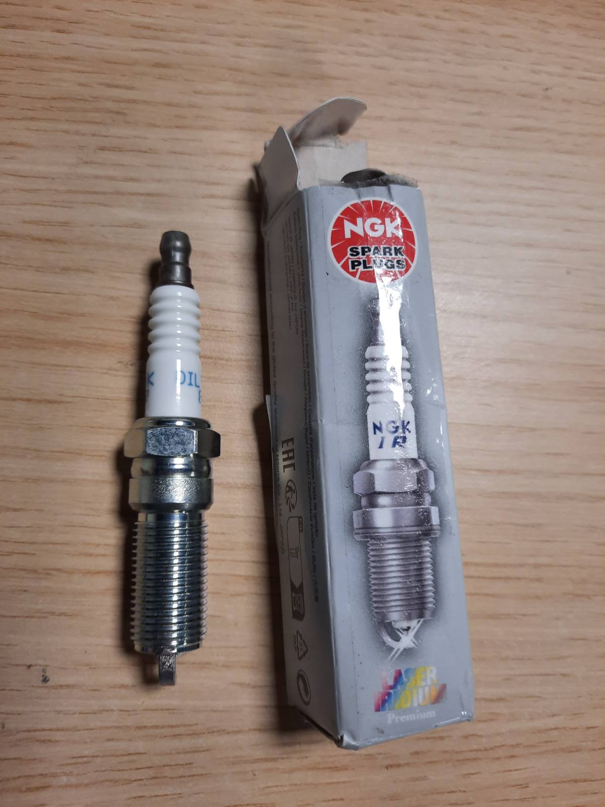 314089 - NGK Kandele DILTR6A8G, 90738 | Laser Iridium | 1 copë