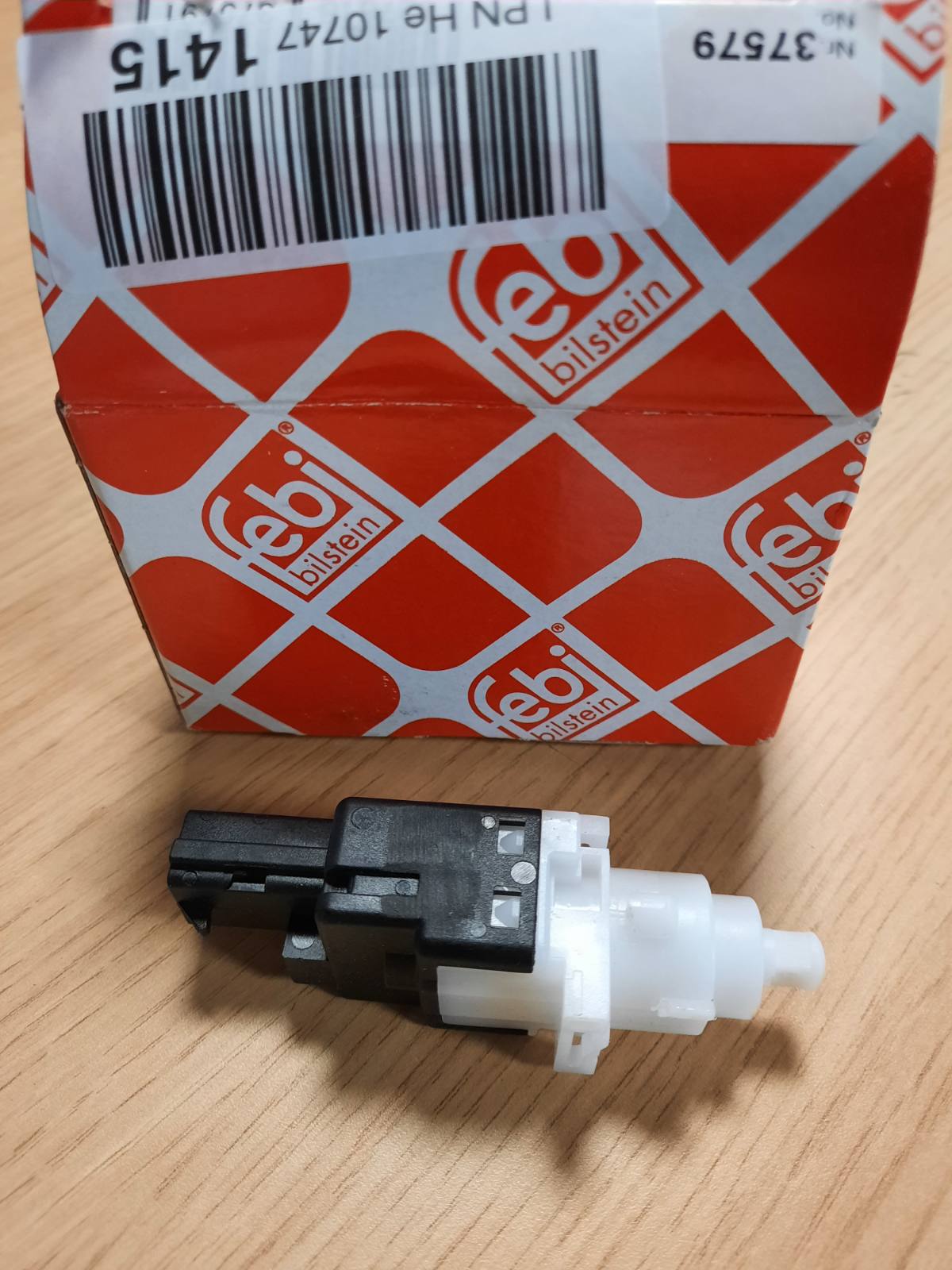314552 - FEBI BILSTEIN Ndërprerësi i Dritës së Frenave 37579