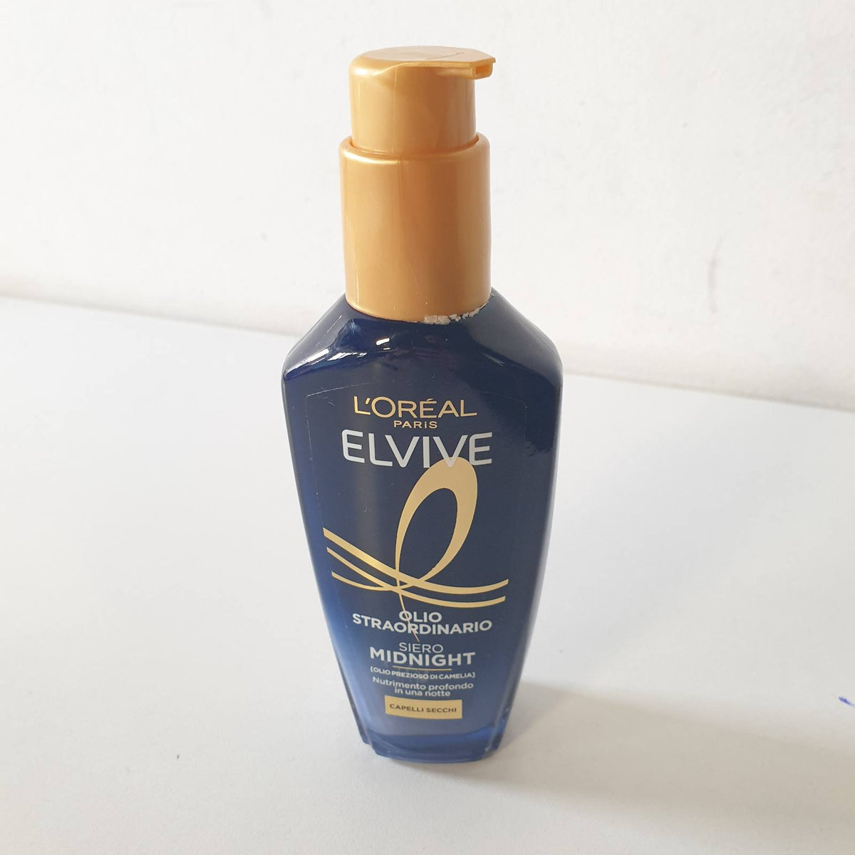 306705 - L'ORÉAL PARIS Elvive Extraordinary Oil Midnight Serum, 100 ml, për flokë të thatë, ushqyerje intensive me vaj të çmuar kamellia.
