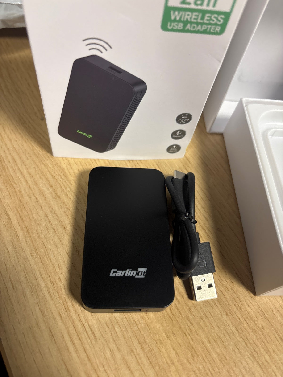 266212 - ADAPTUES PA TEL PËR CARPLAY DHE ANDROID AUTO CARLINKIT 5.0 2AIR, për makina me funksionalitet CarPlay dhe Android Auto (prodhuar nga viti 2017 deri në vitin 2025), mbështet asistentin zanor, navigimin dhe muzikën